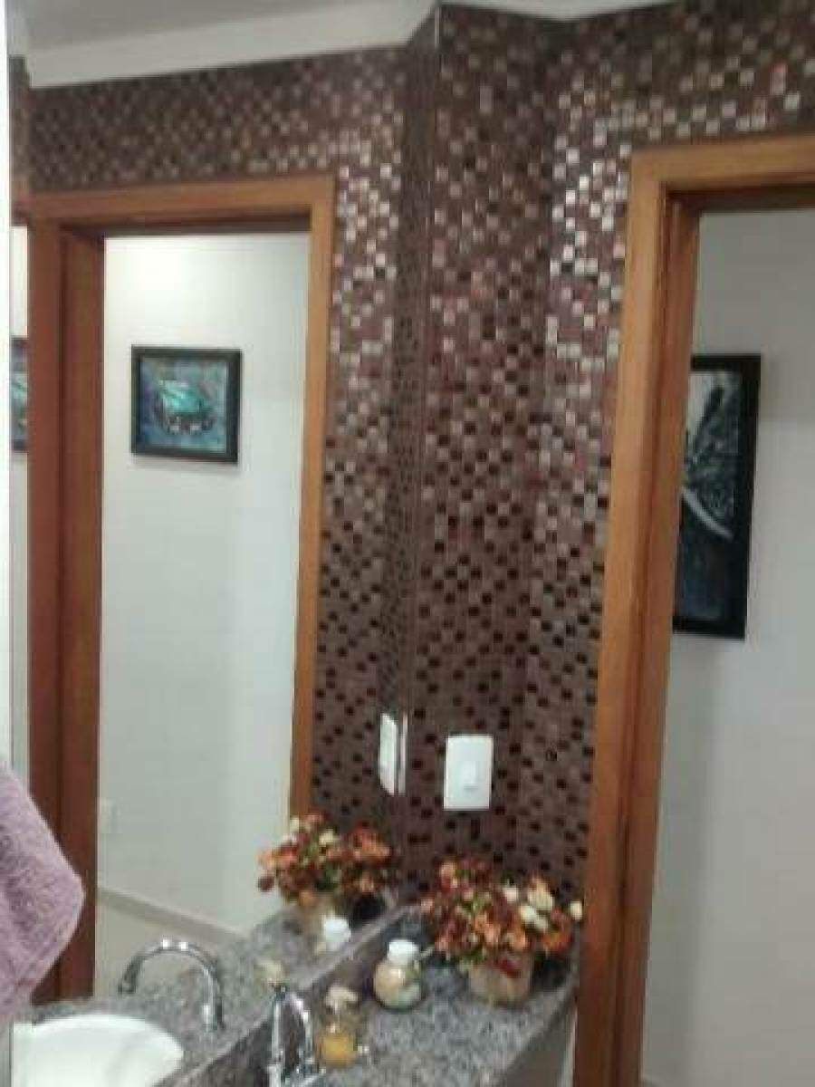 Sobrado à venda no Vila Bastos: 