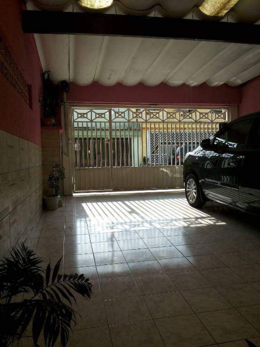 Sobrado à venda no Conjunto Residencial Pombeva: 