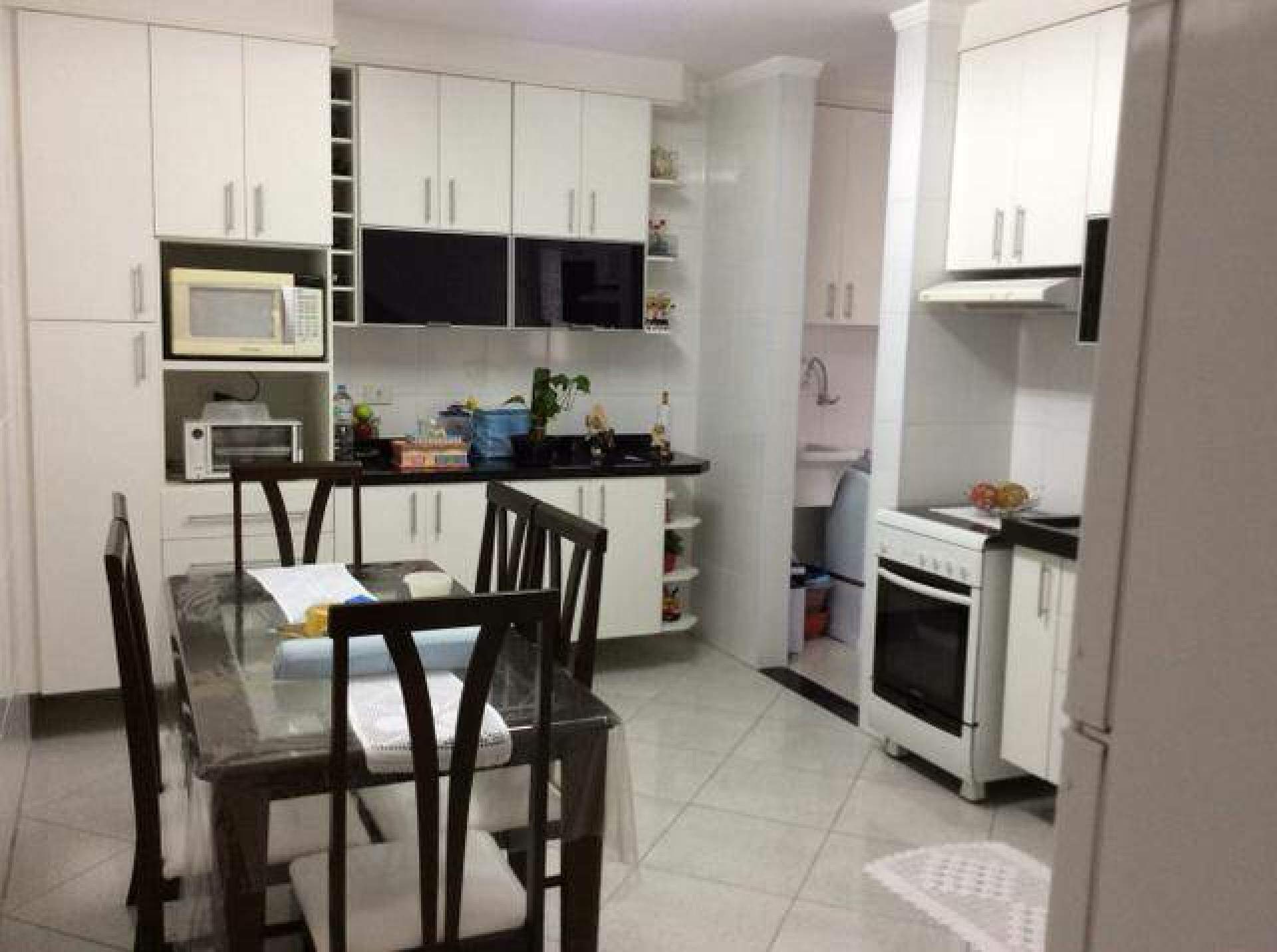 Sobrado à venda no Jardim Stella: 