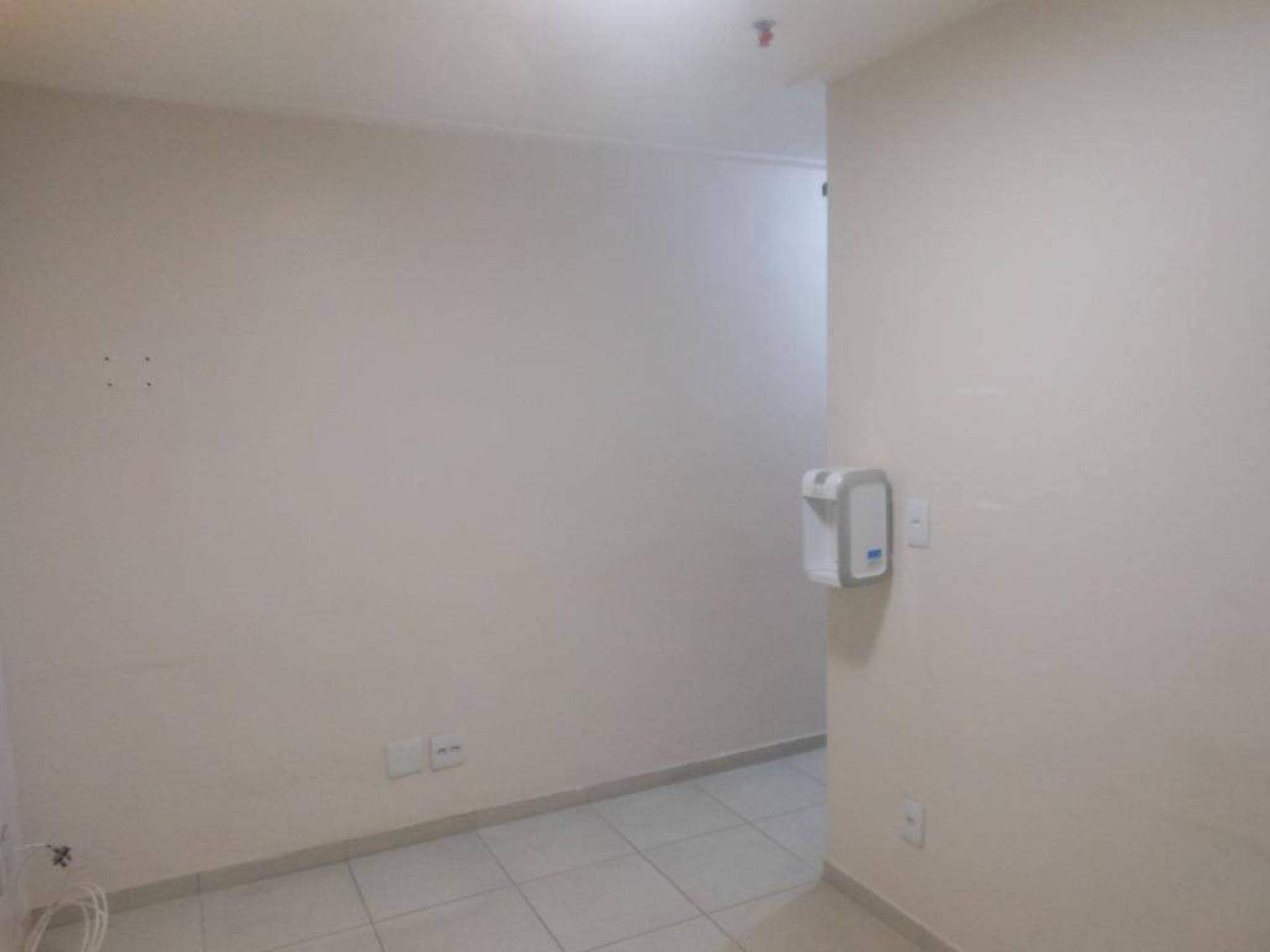 Salas Comerciais à venda no Centro: 