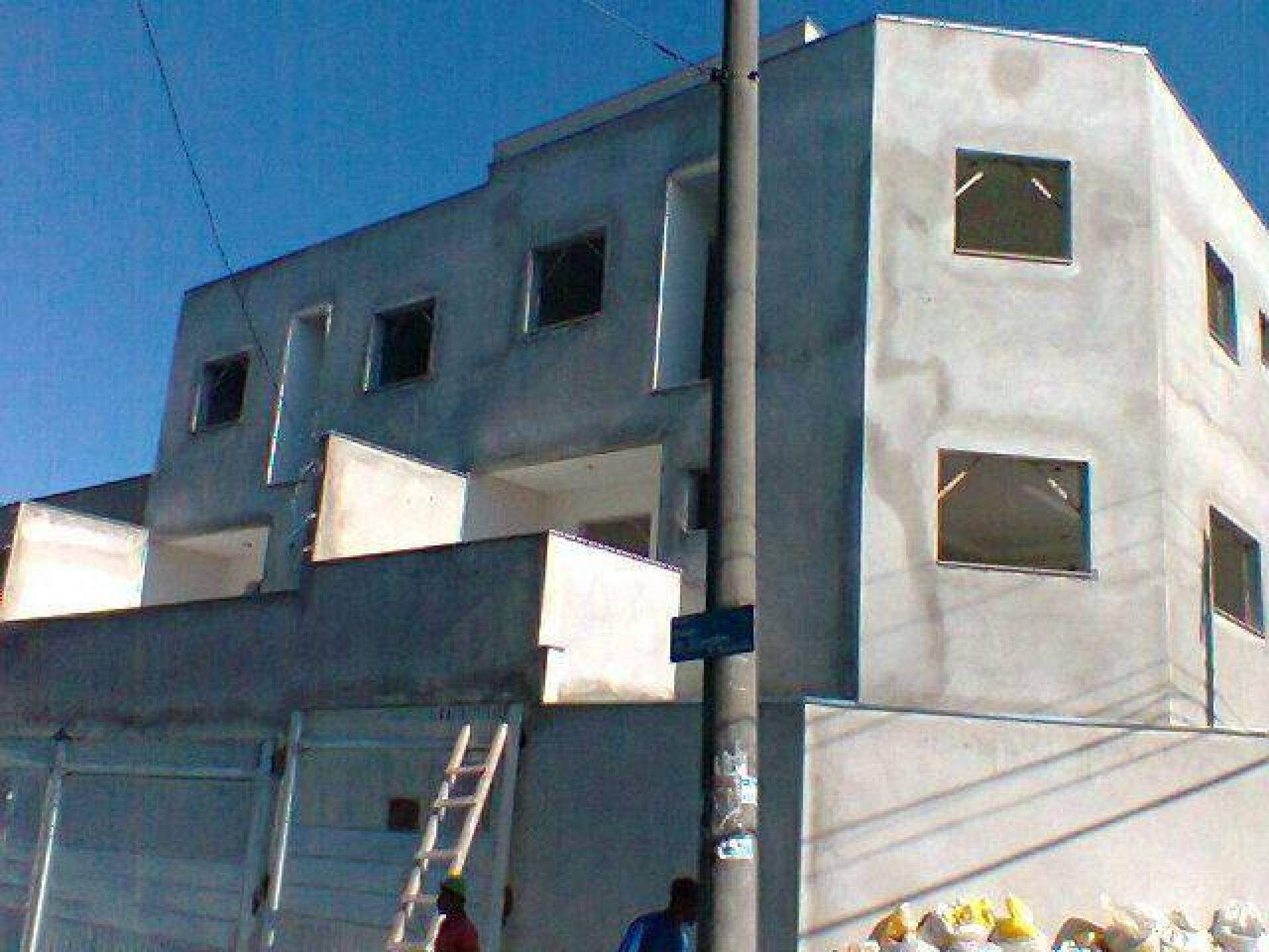 Sobrado à venda no Vila Scarpelli: 