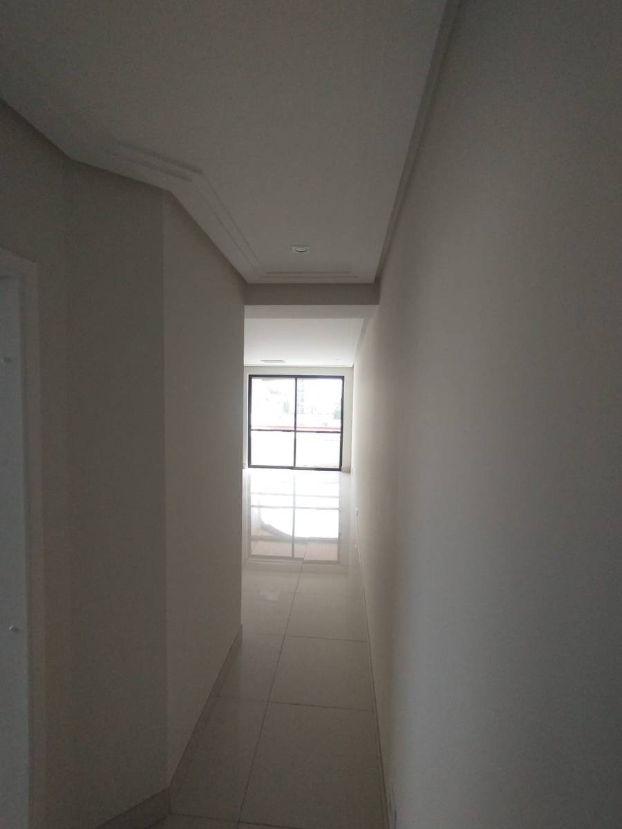 Apartamento à venda no Vila Valparaíso: 