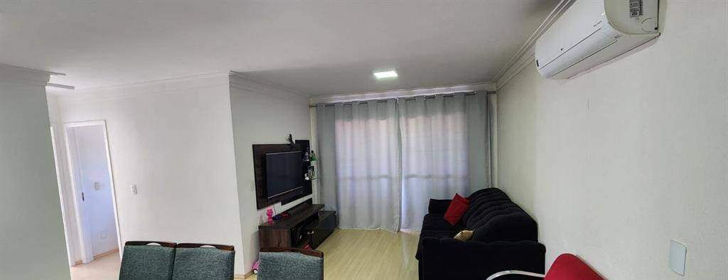 Apartamento à venda no Jardim Santo Antônio: 