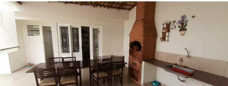 Sobrado à venda no Santa Maria: 