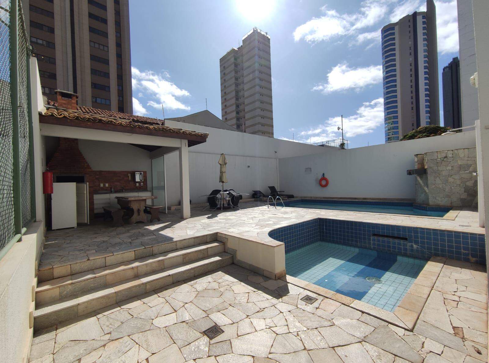 Apartamento para aluguel no Centro: 