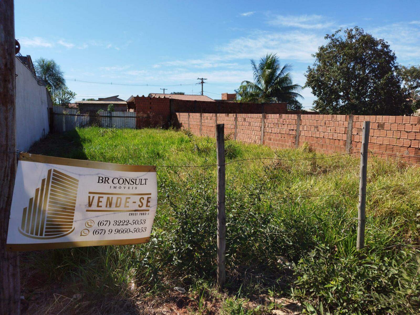 Terreno à venda no Centenário: 