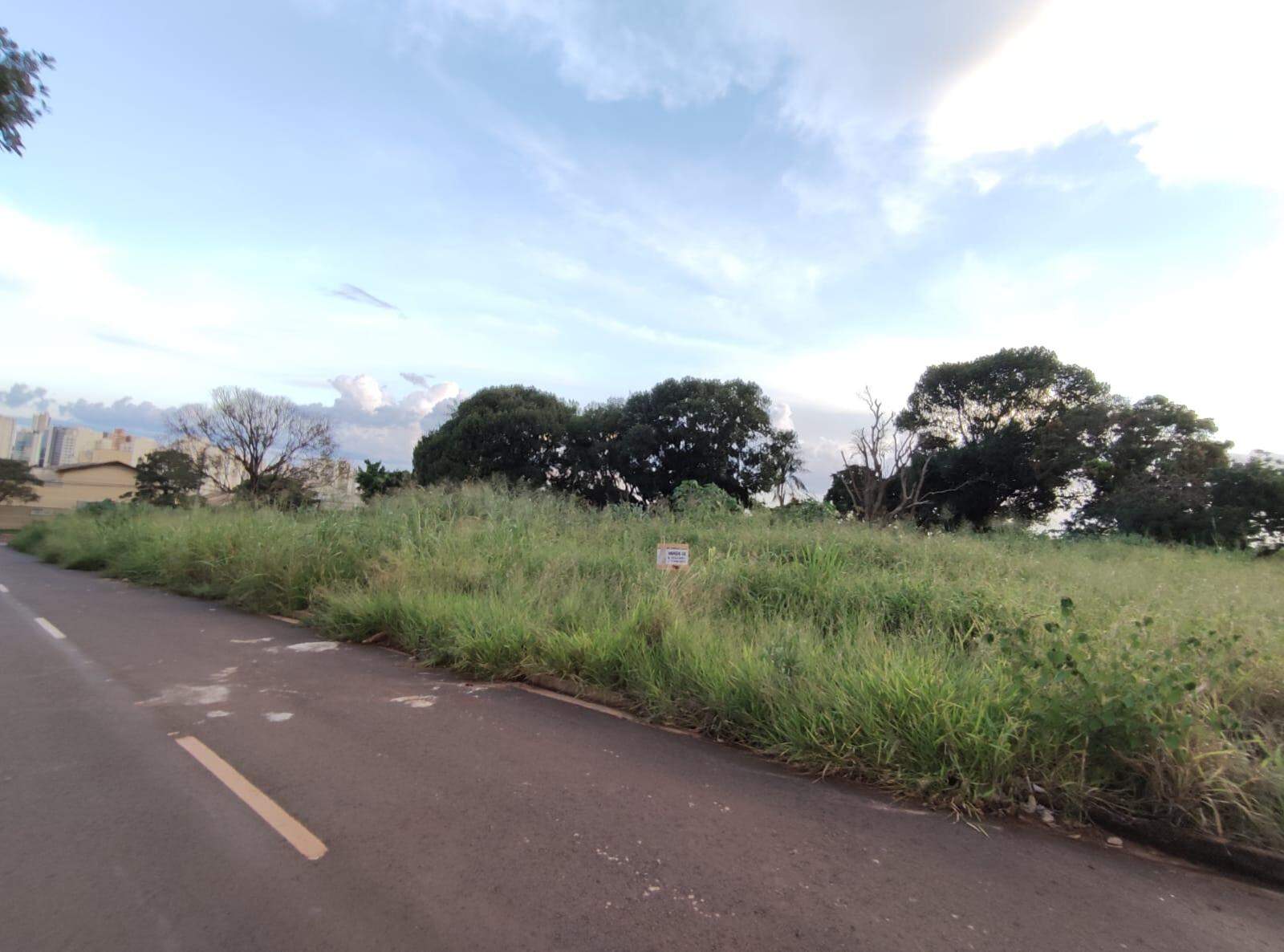 Terreno à venda no São Francisco: 
