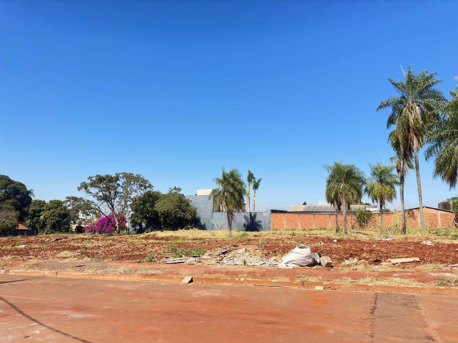 Terreno à venda no São Francisco: 