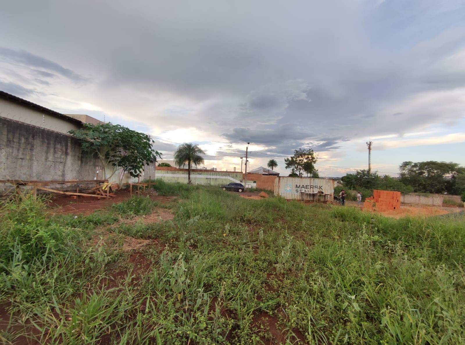 Terreno à venda no São Francisco: 