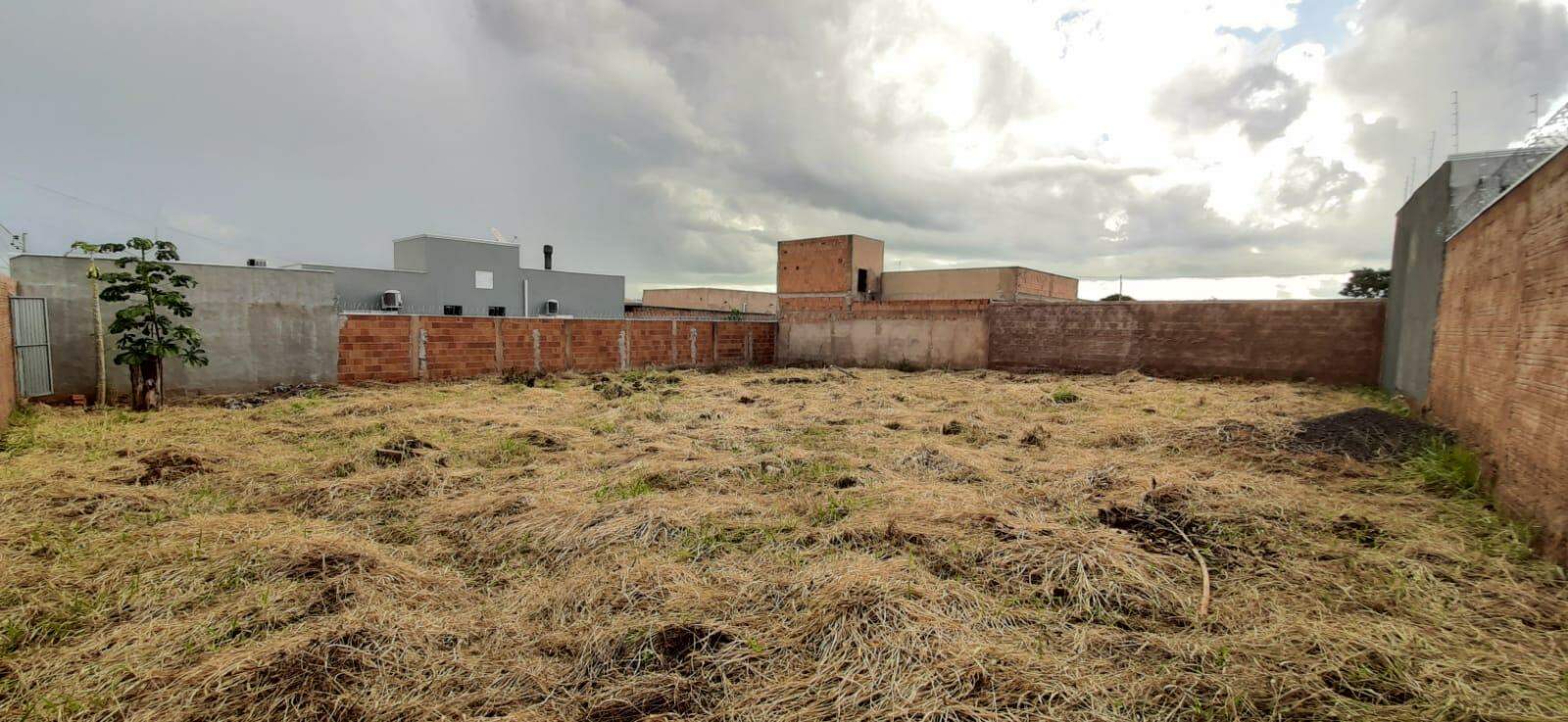 Terreno à venda no Vila Nasser: 