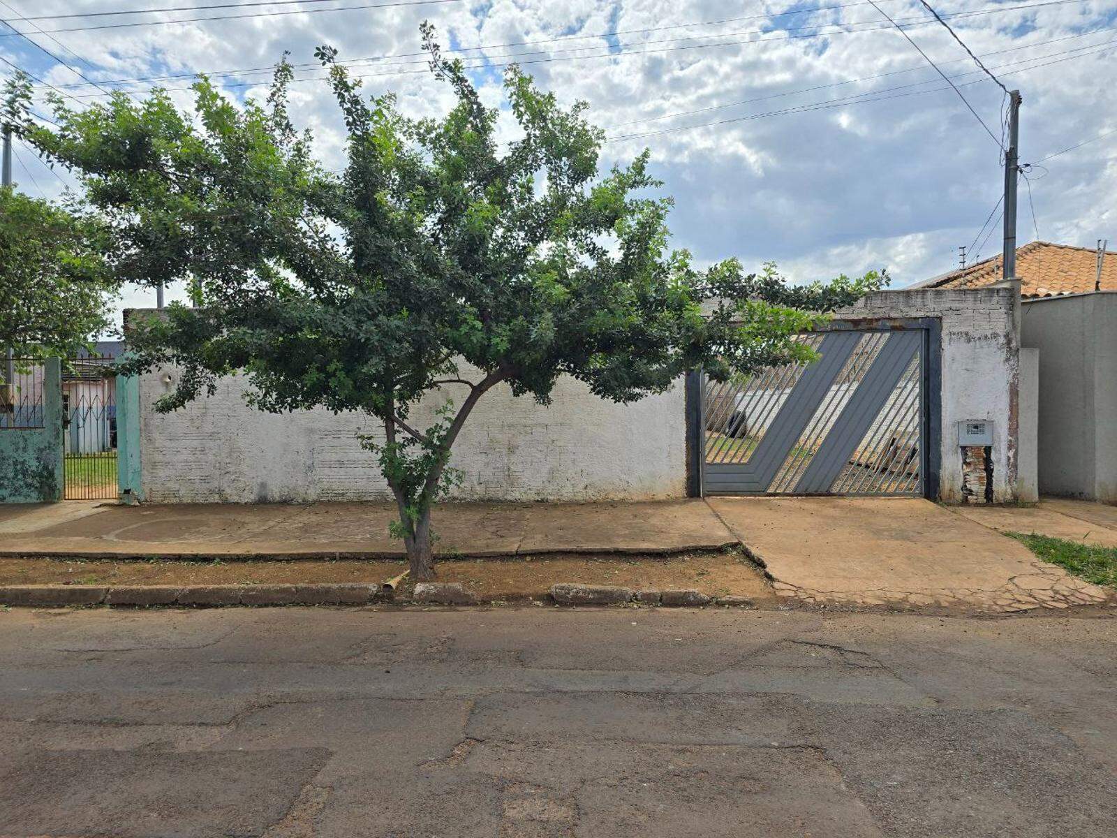 Casa Térrea à venda no Jardim Imá: 