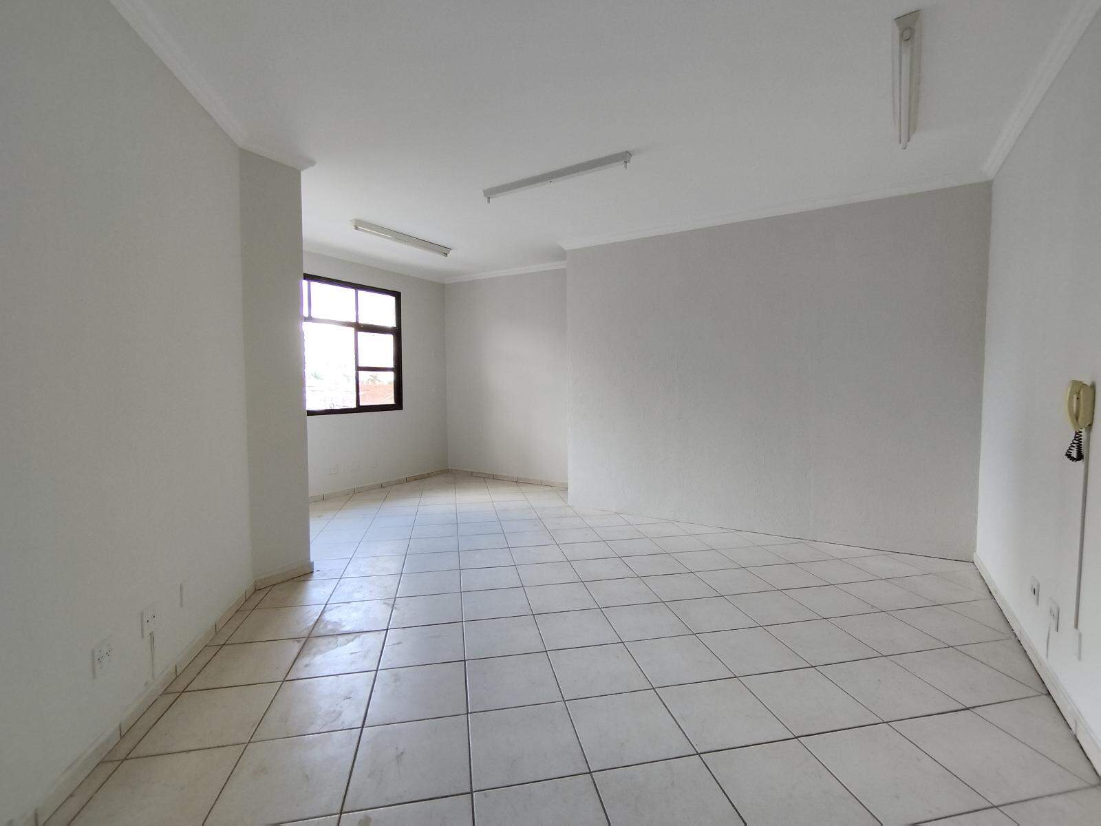 Sala para aluguel no Centro: 