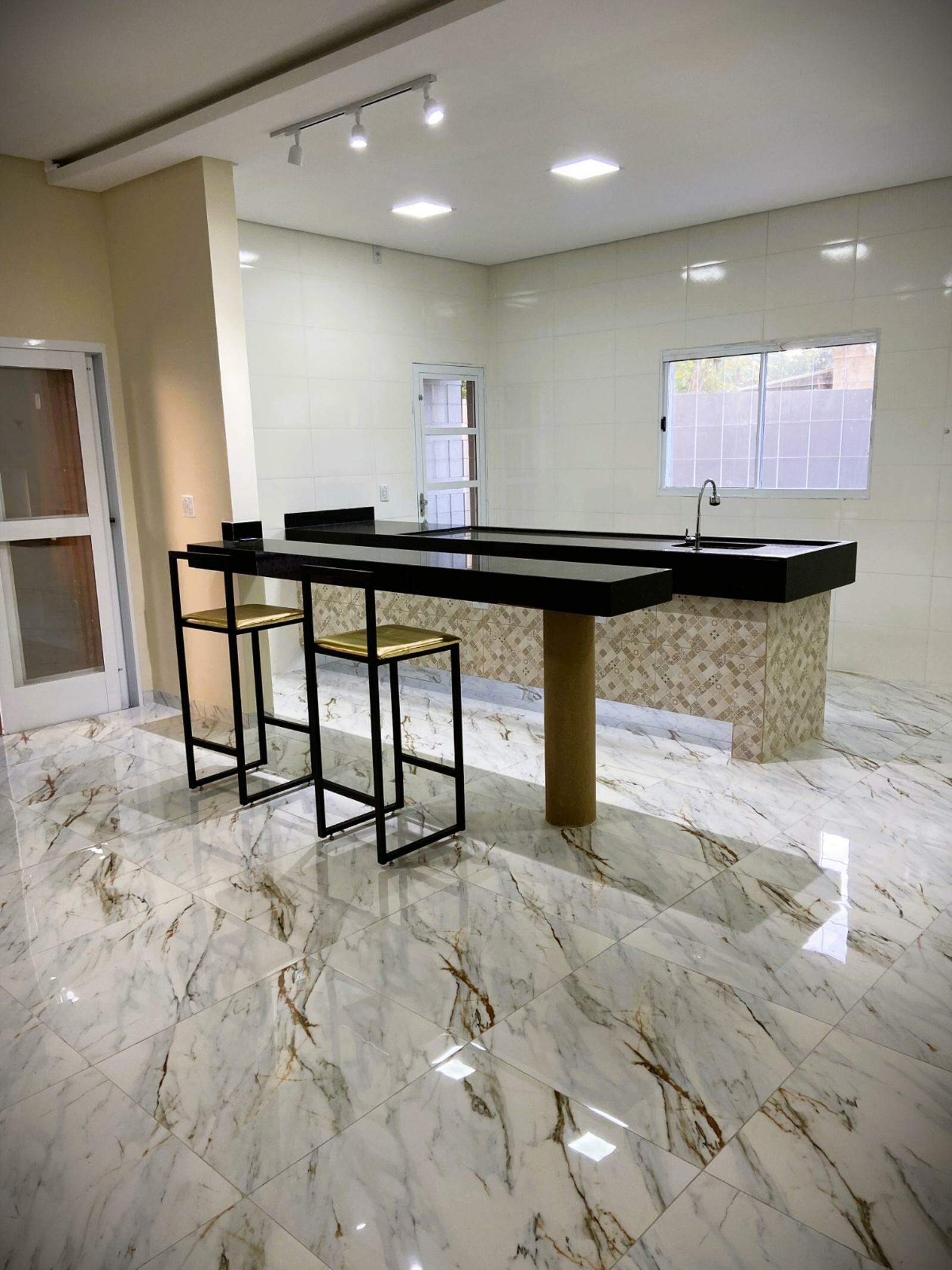 Casa Comercial à venda no Centro: 