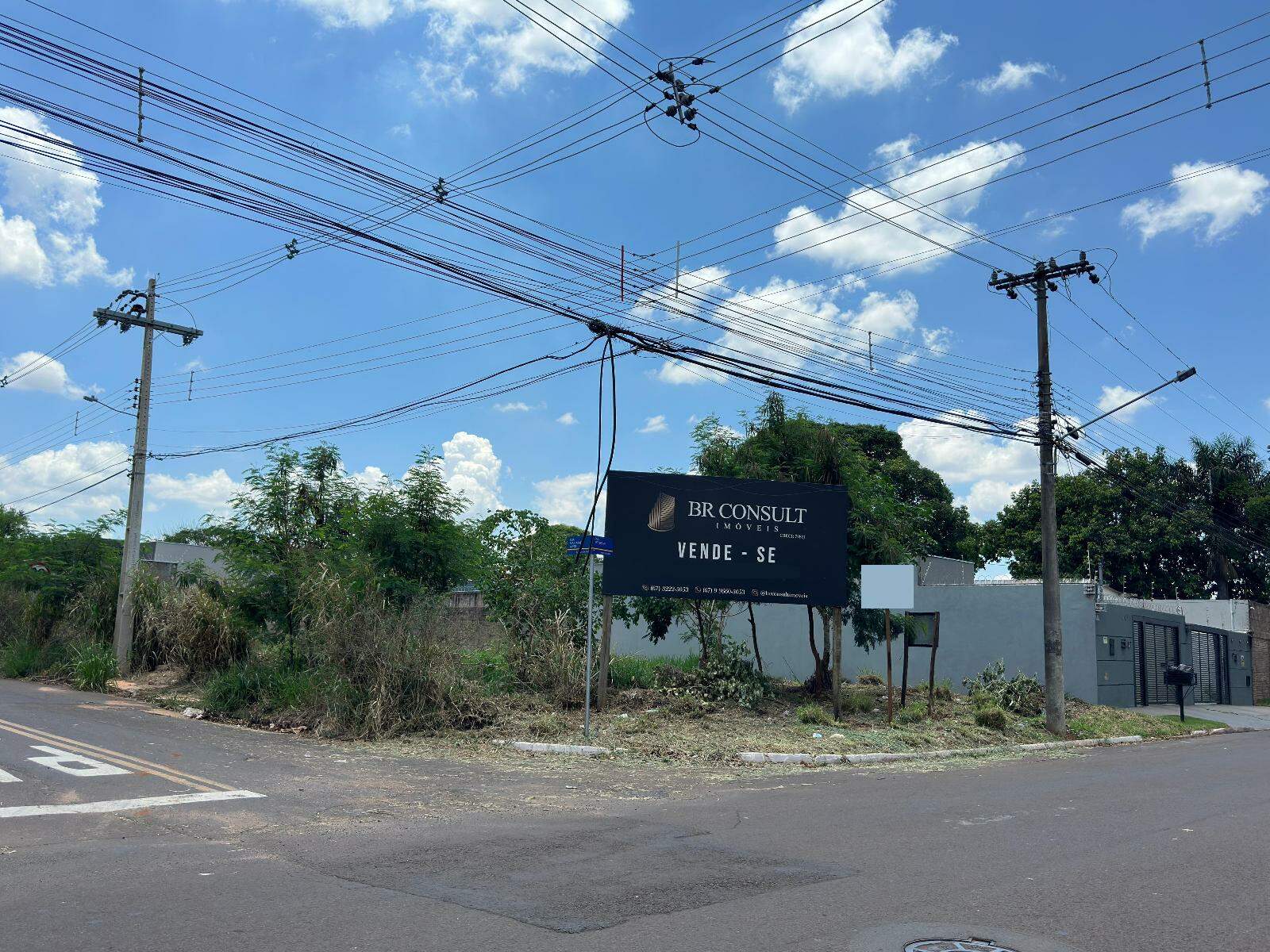 Terreno à venda no Parque Residencial Rita Vieira: 