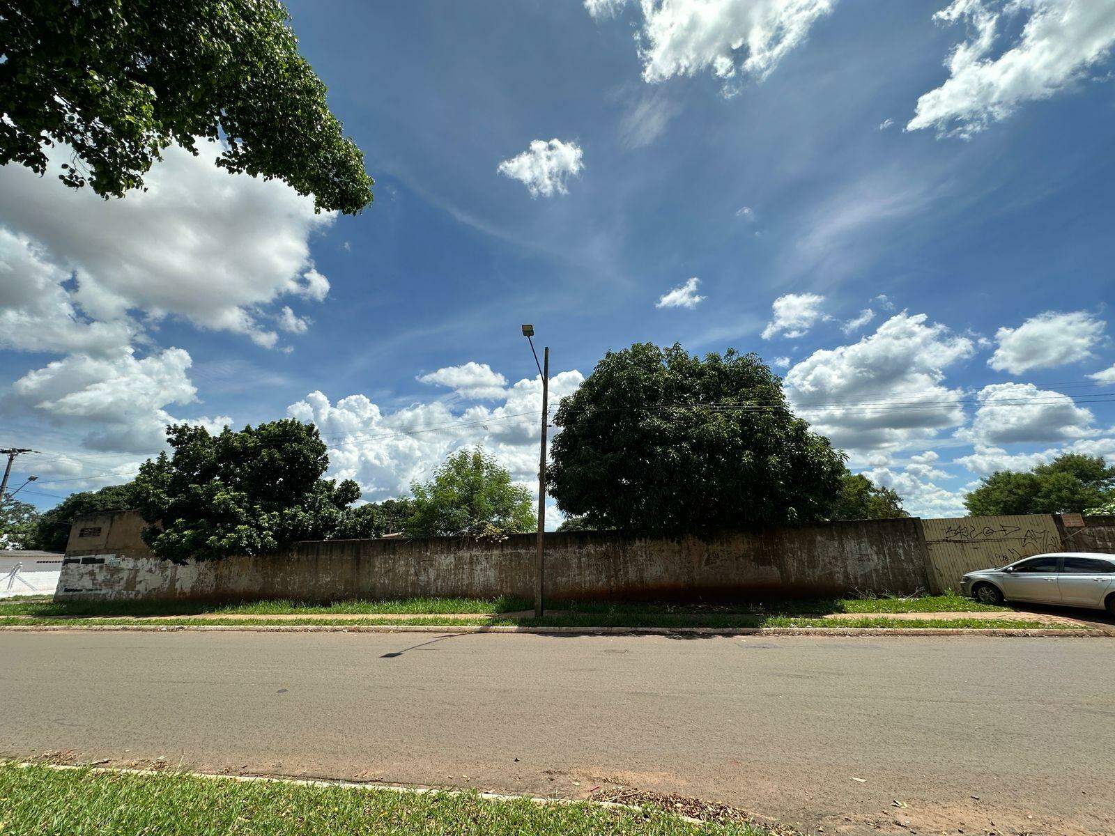 Área à venda no Parque dos Novos Estados: 