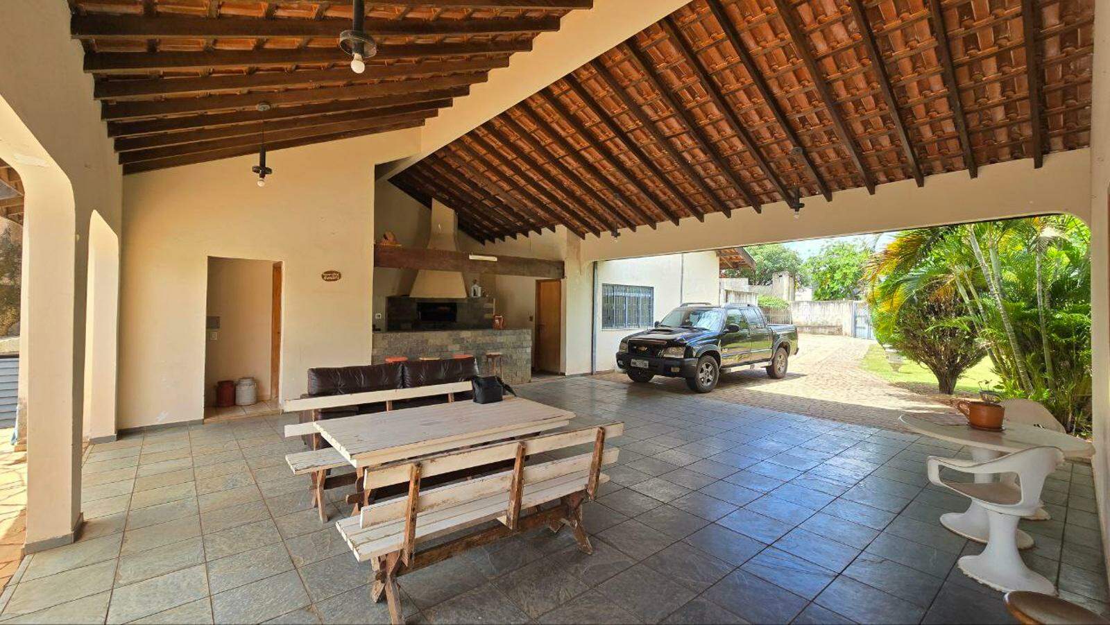 Casa Comercial para aluguel no Itanhangá Park: 