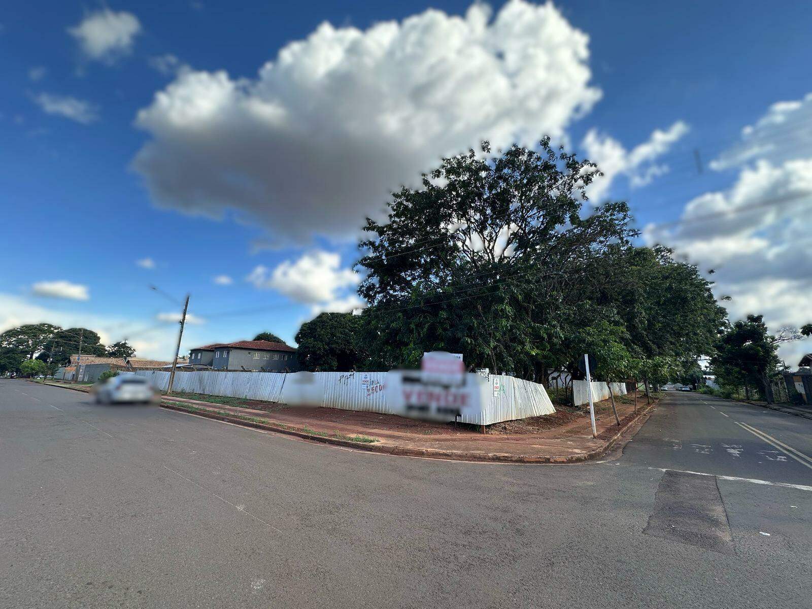 Terreno à venda no Vila Nossa Senhora das Graças: 