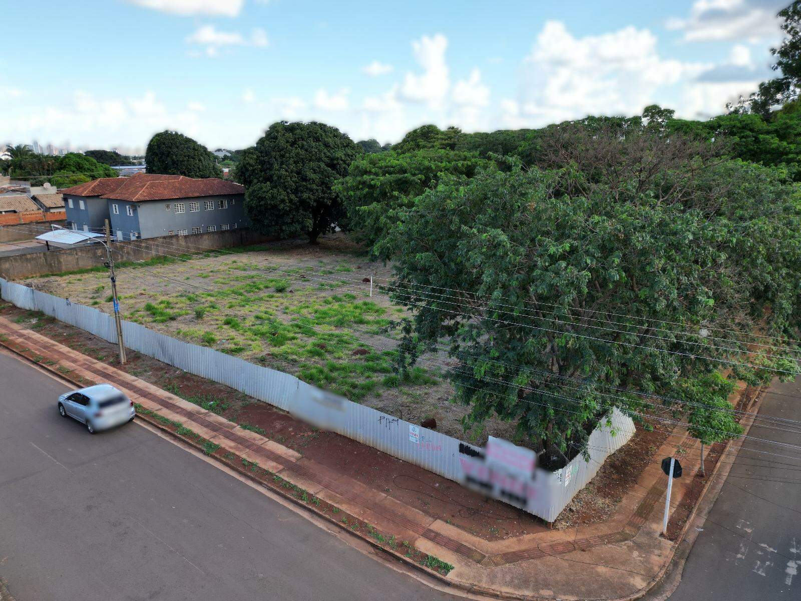 Terreno à venda no Vila Nossa Senhora das Graças: 