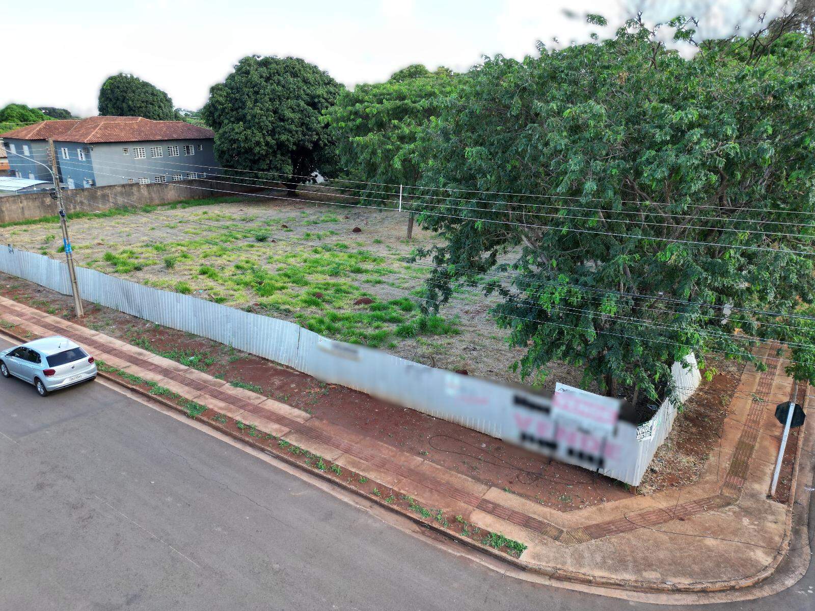 Terreno à venda no Vila Nossa Senhora das Graças: 