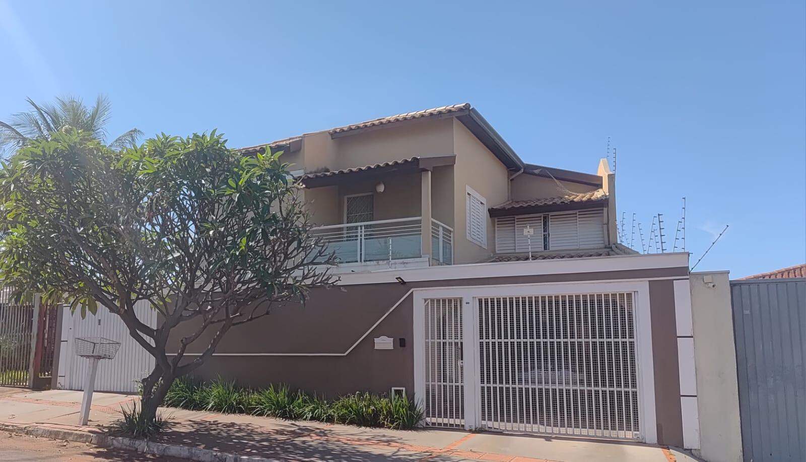 Sobrado à venda no Vila Planalto: 