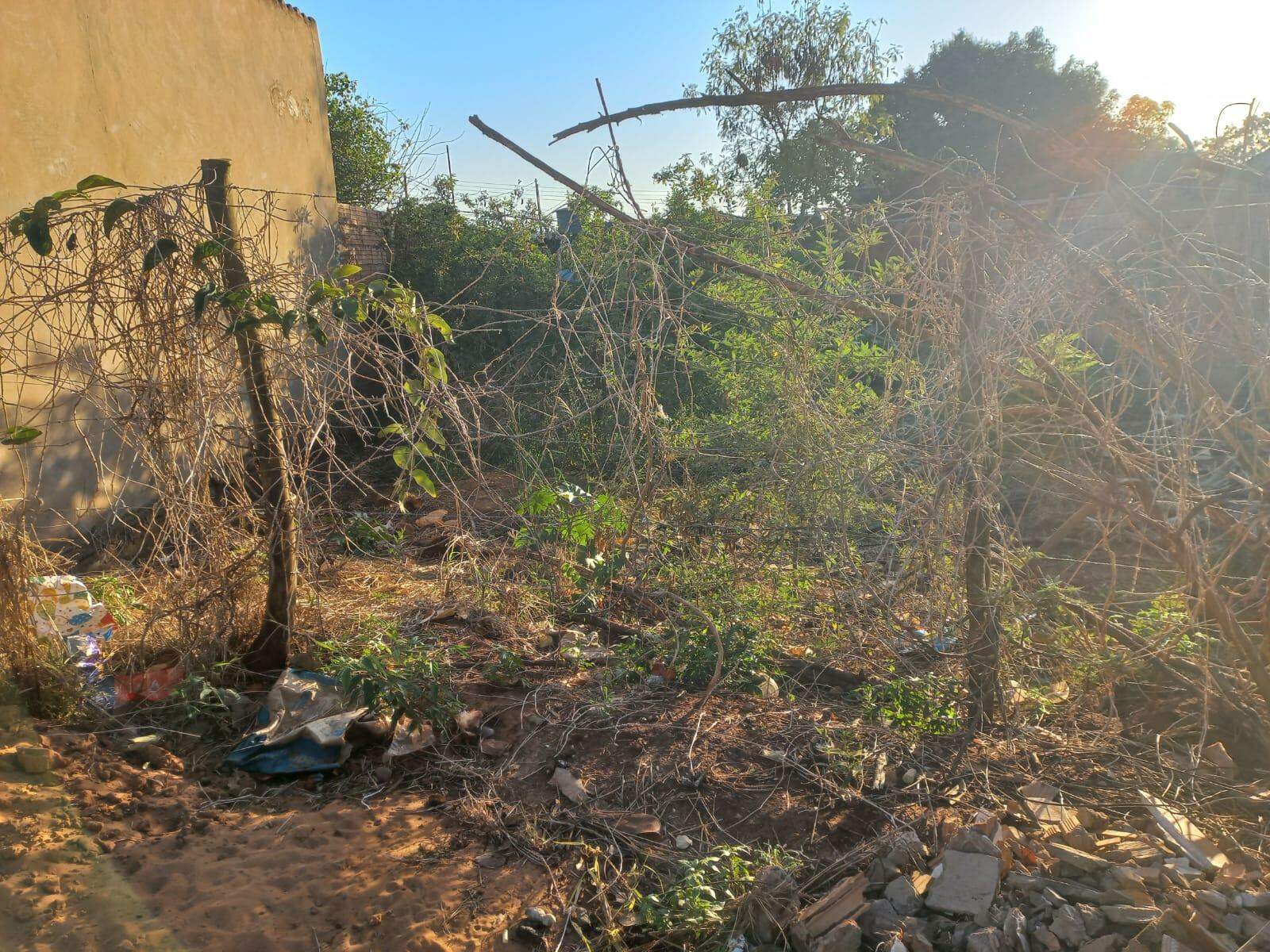 Terreno à venda no Jardim Nova Jerusalém: 