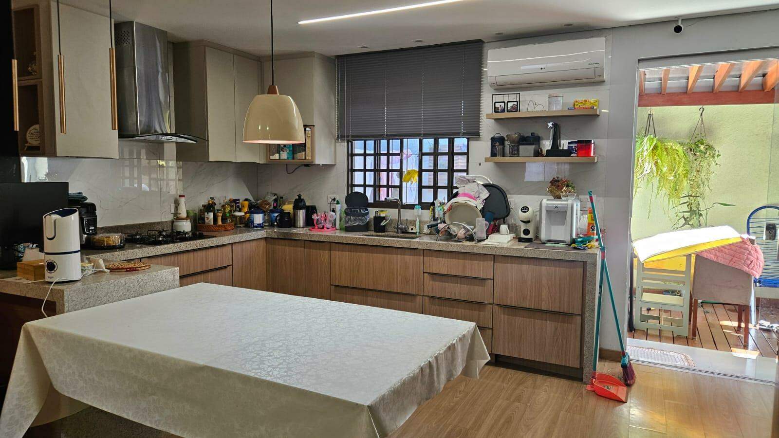 Casa de Condomínio à venda no Jardim Itatiaia: 