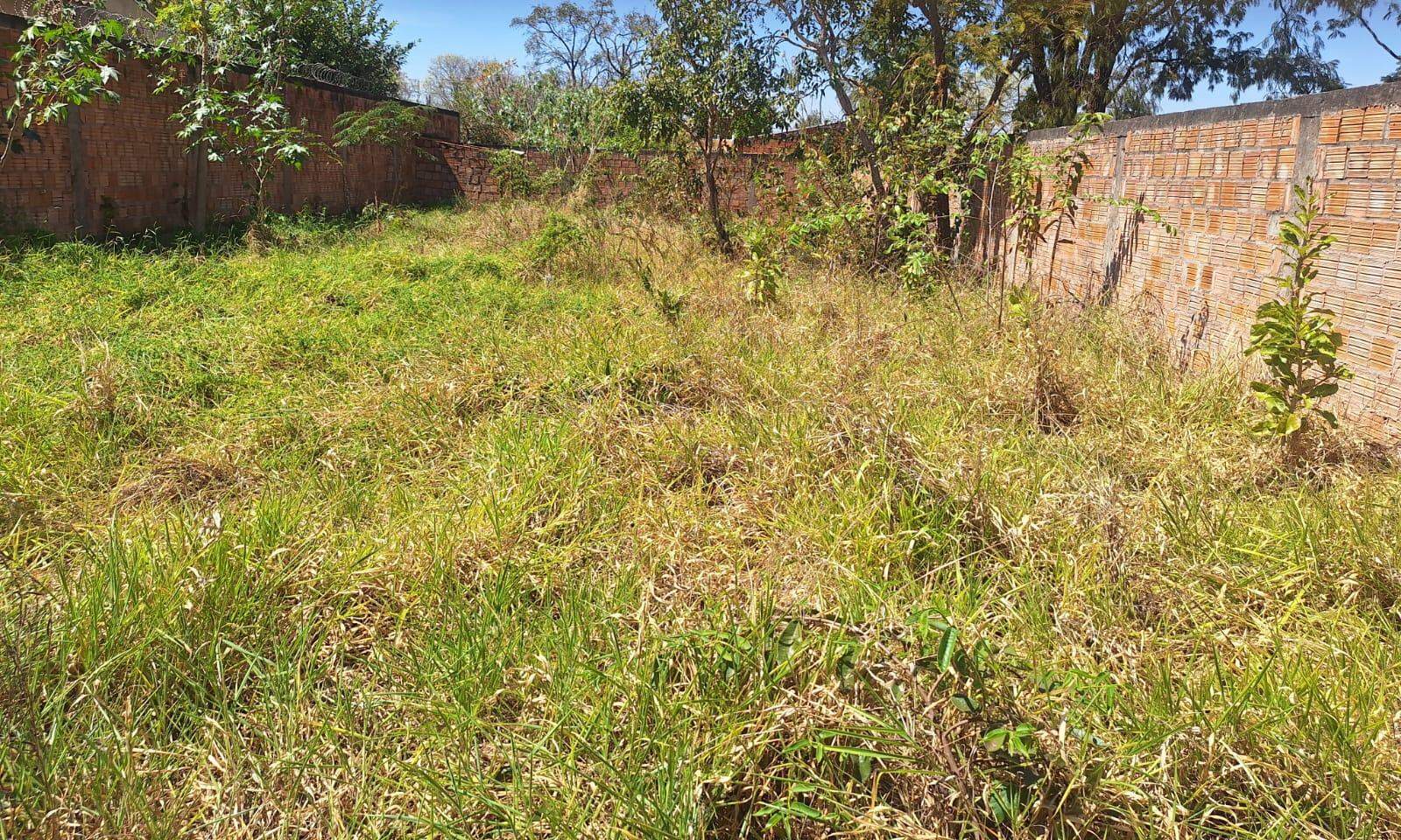 Terreno à venda no Vivendas do Parque: 