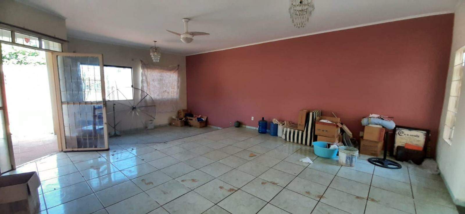 Casa Térrea à venda no Monte Castelo: 