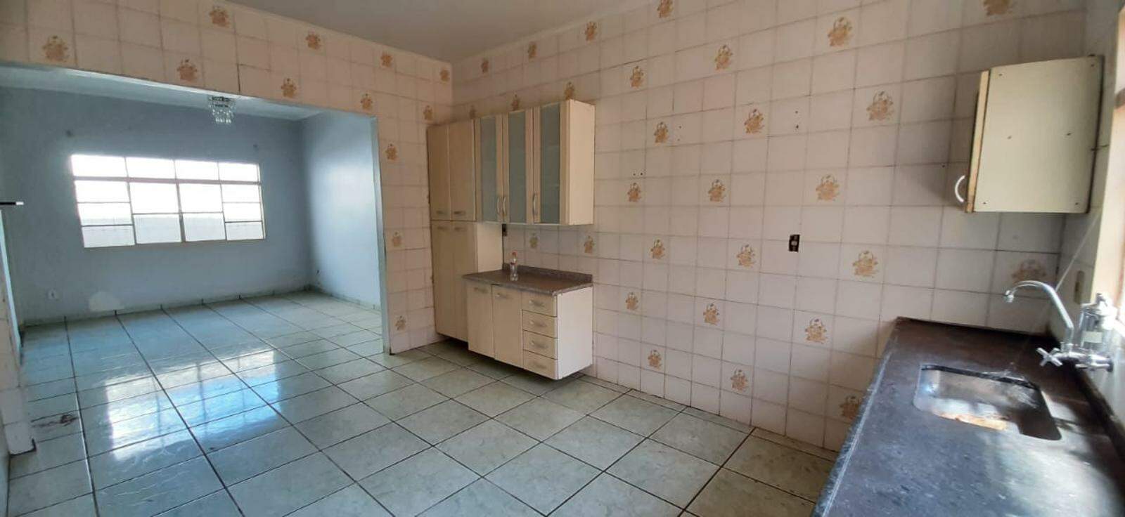 Casa Térrea à venda no Monte Castelo: 