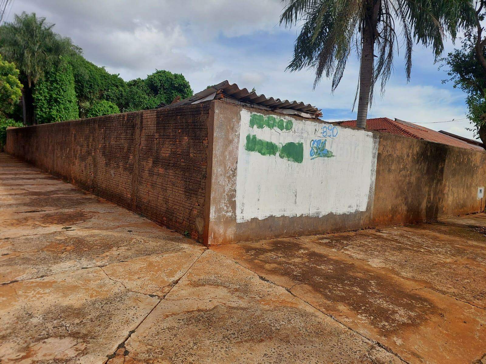 Terreno à venda no Monte Castelo: 