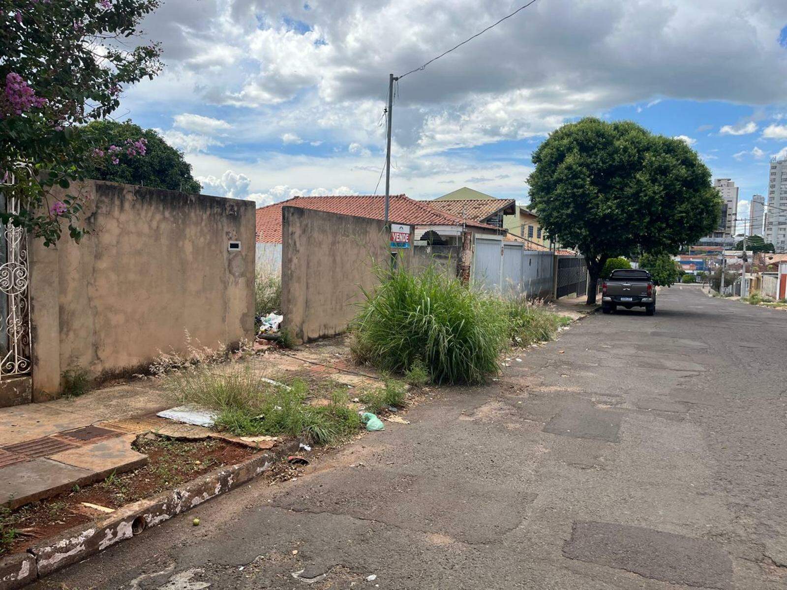 Terreno à venda no Vila Glória: 
