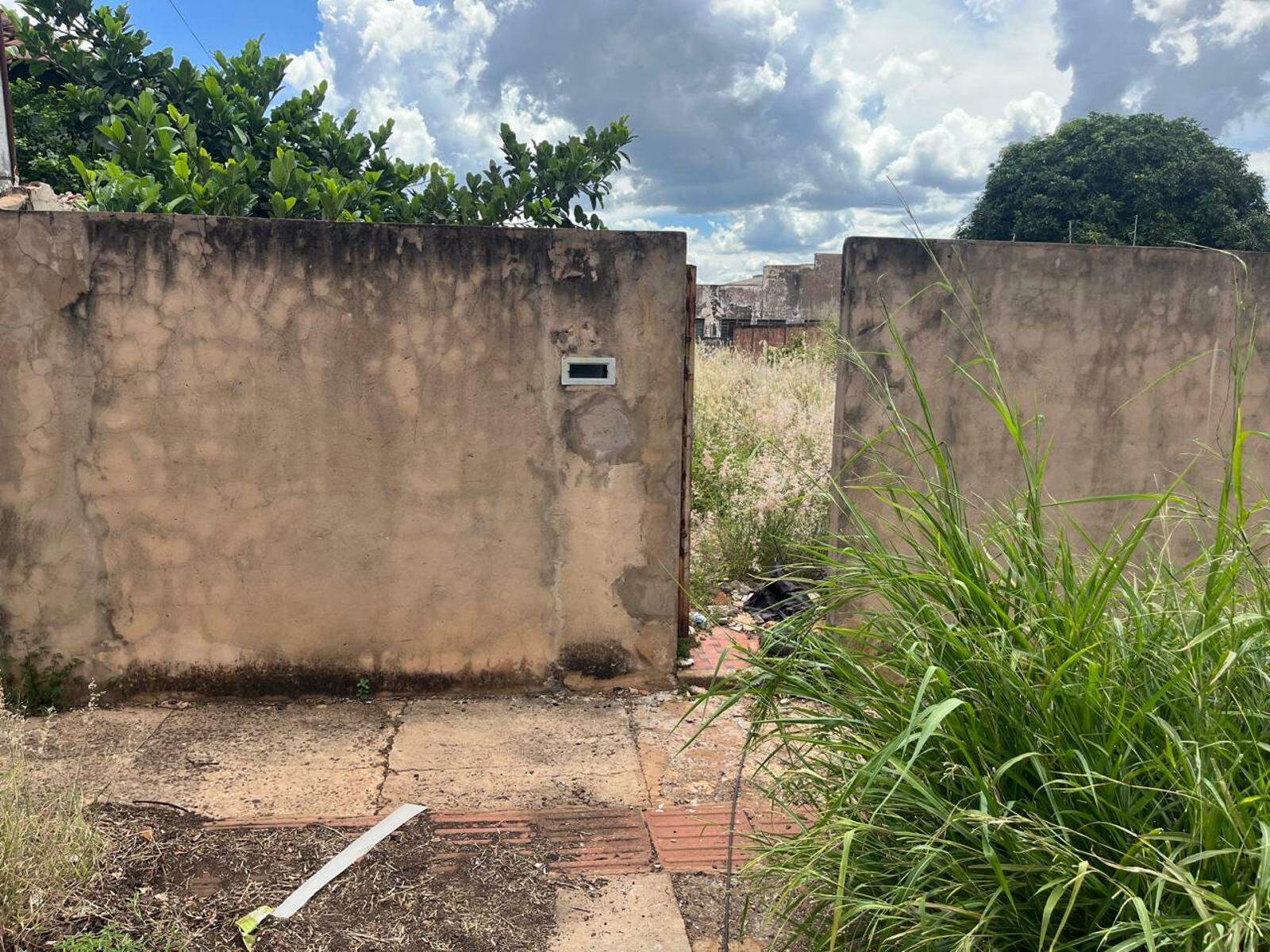 Terreno à venda no Vila Glória: 