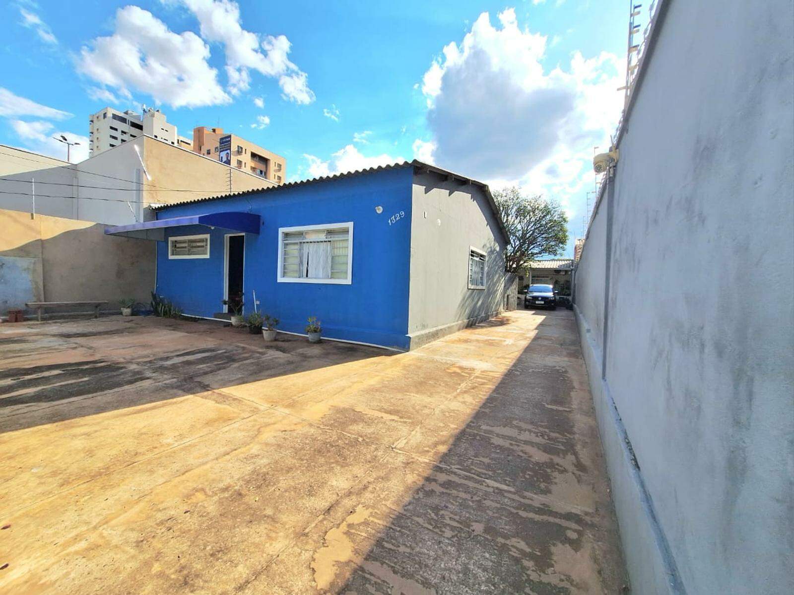 Casa Térrea à venda no Monte Castelo: 