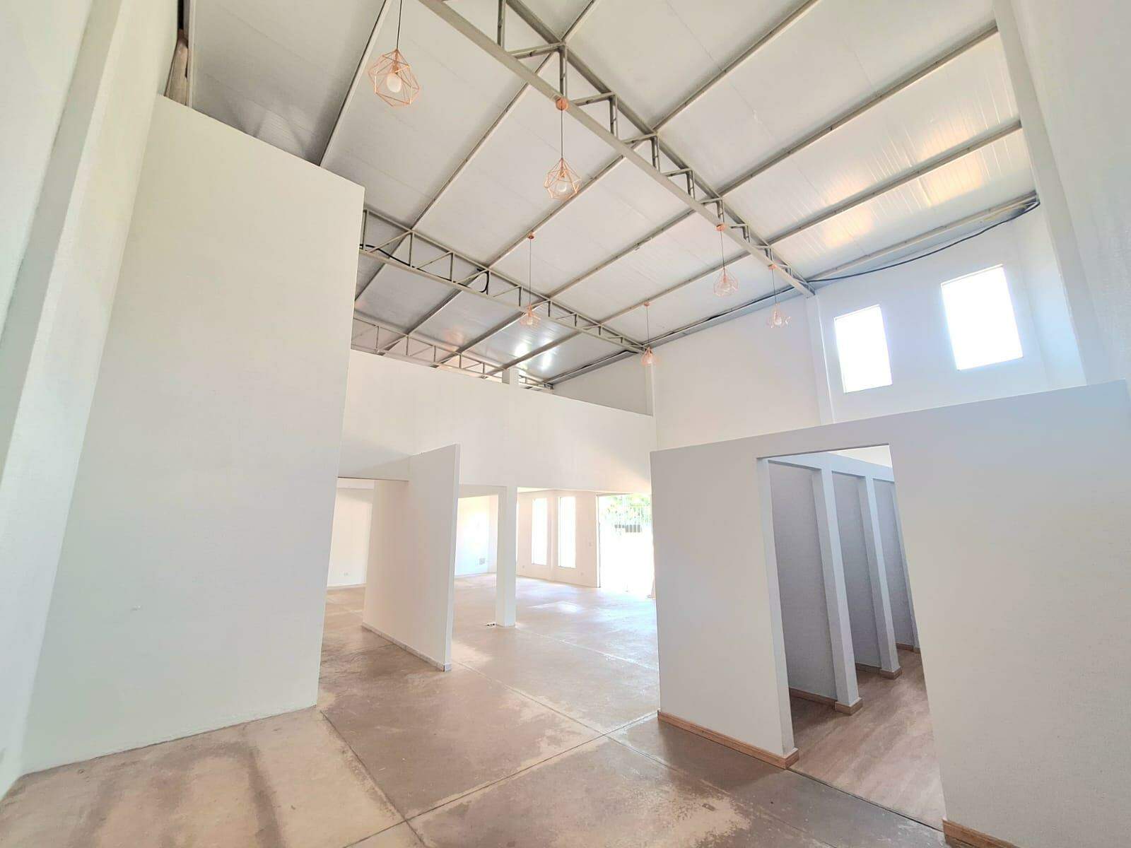 Casa Comercial à venda no Mata do Jacinto: 