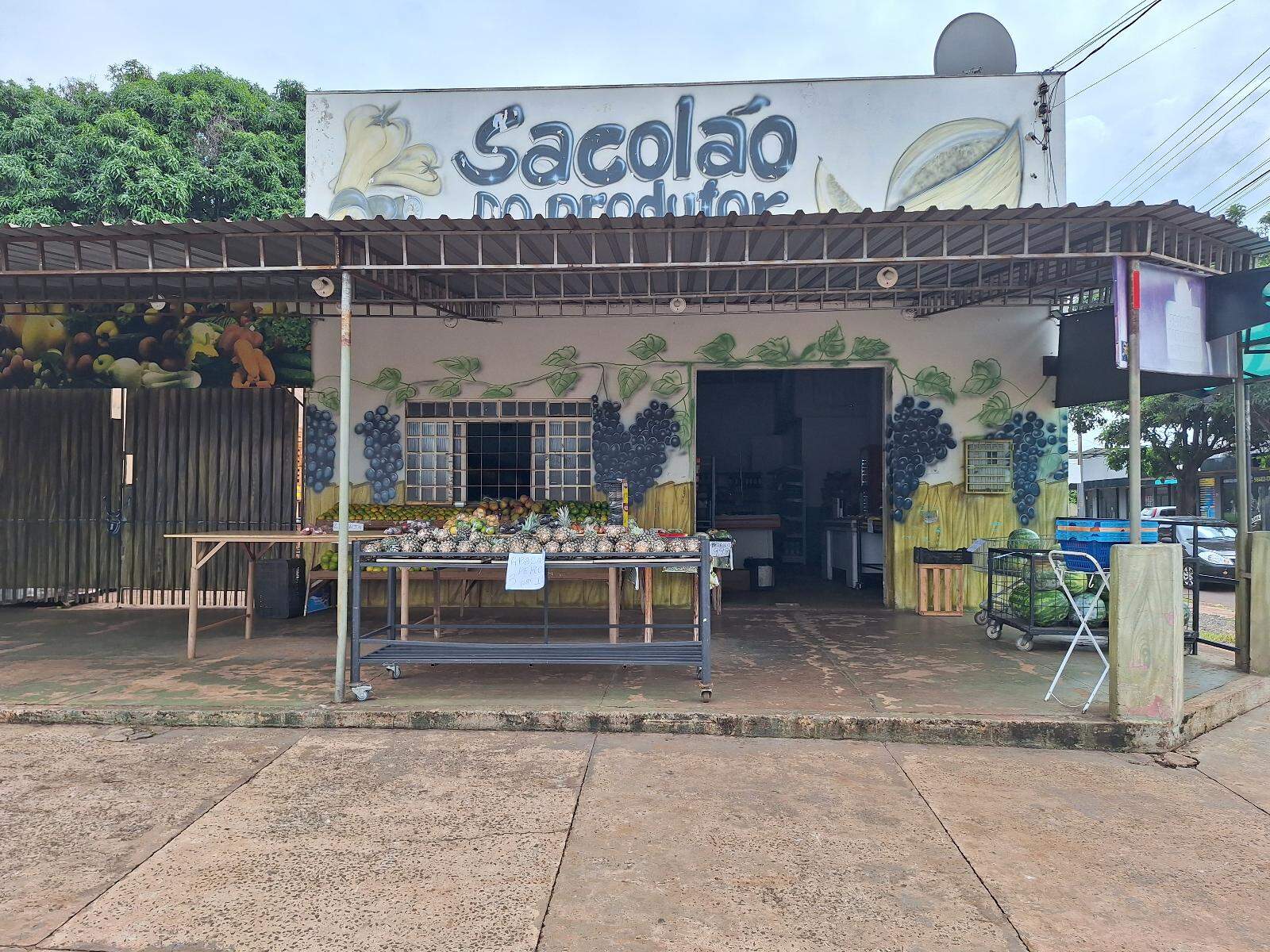 Loja/Salão à venda no Universitário: 