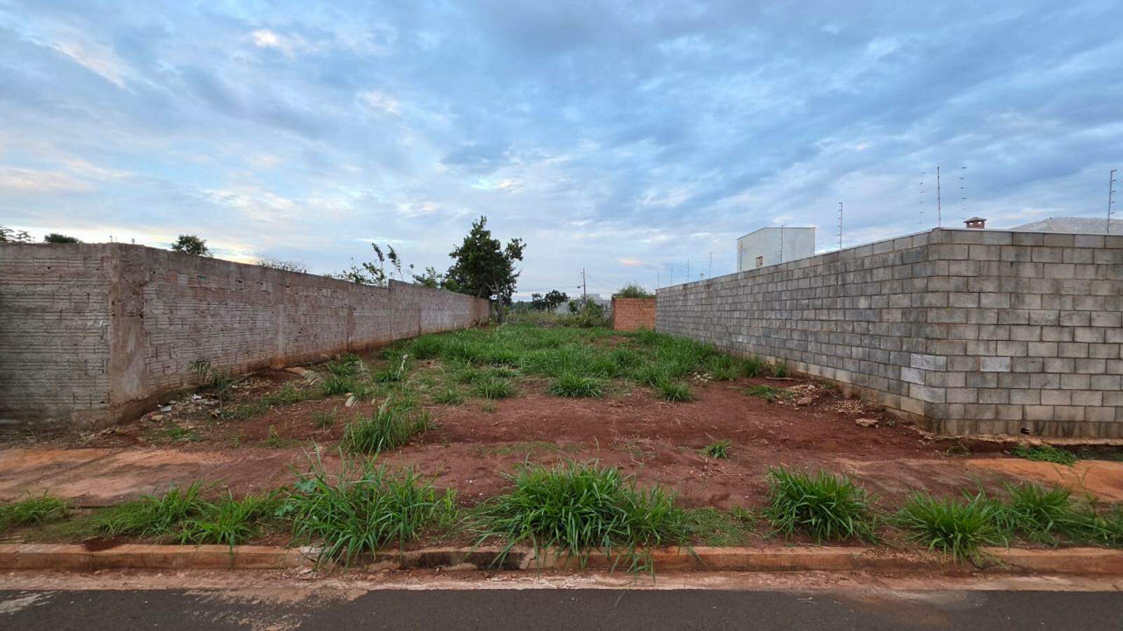 Terreno à venda no North Park: 