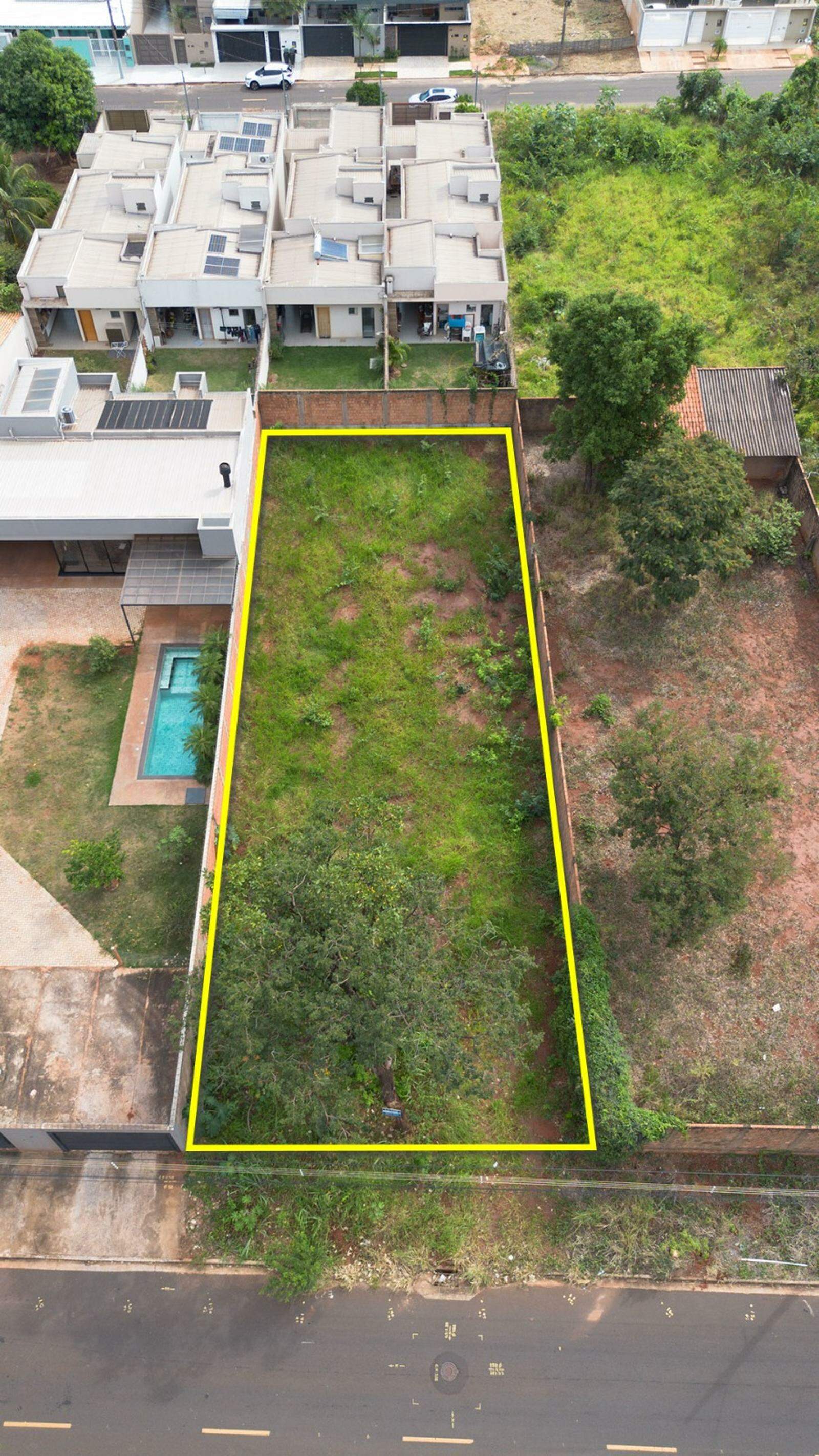 Terreno à venda no Parque Residencial Rita Vieira: 
