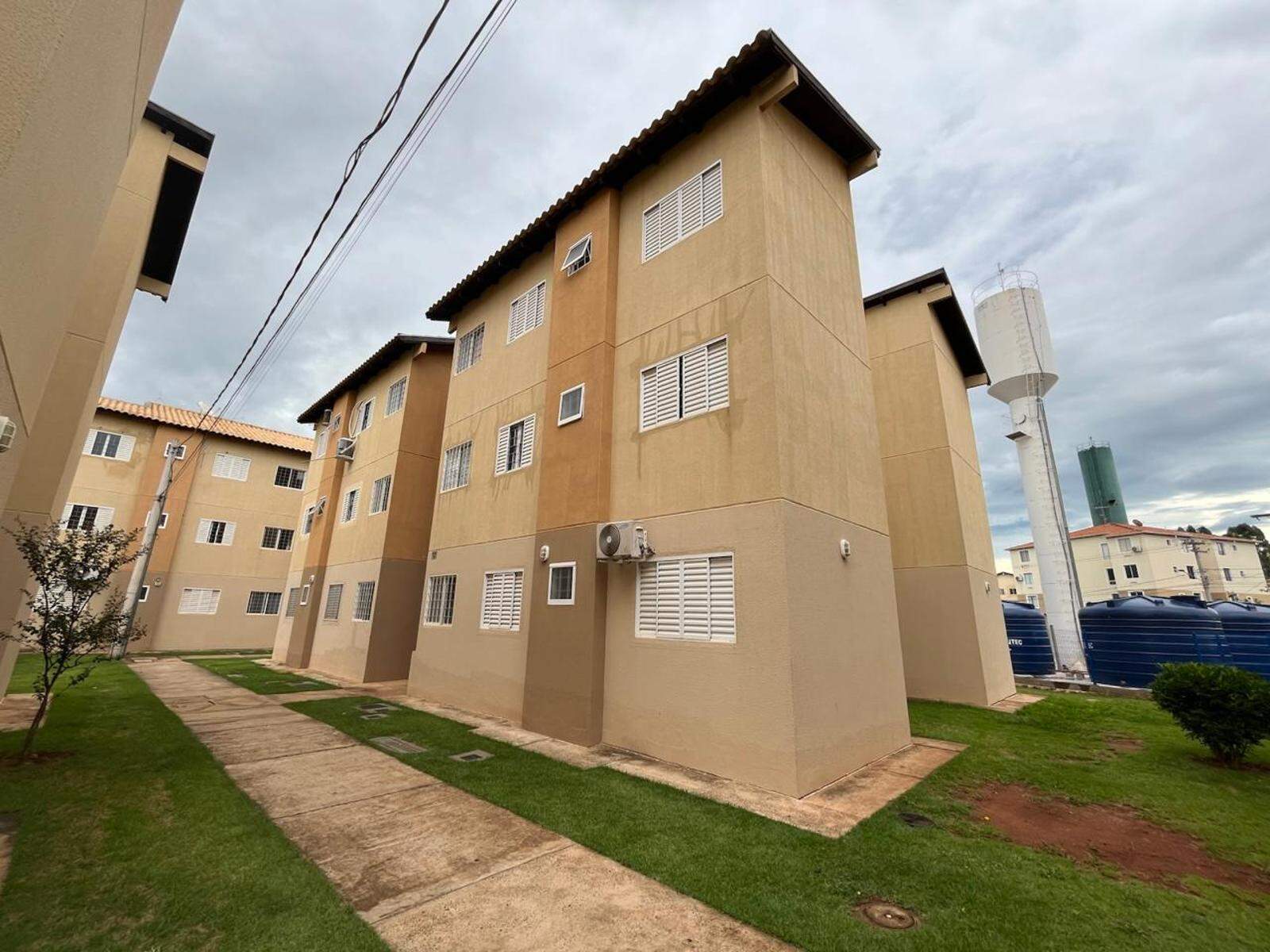 Apartamento à venda no Parque Residencial Rita Vieira: 