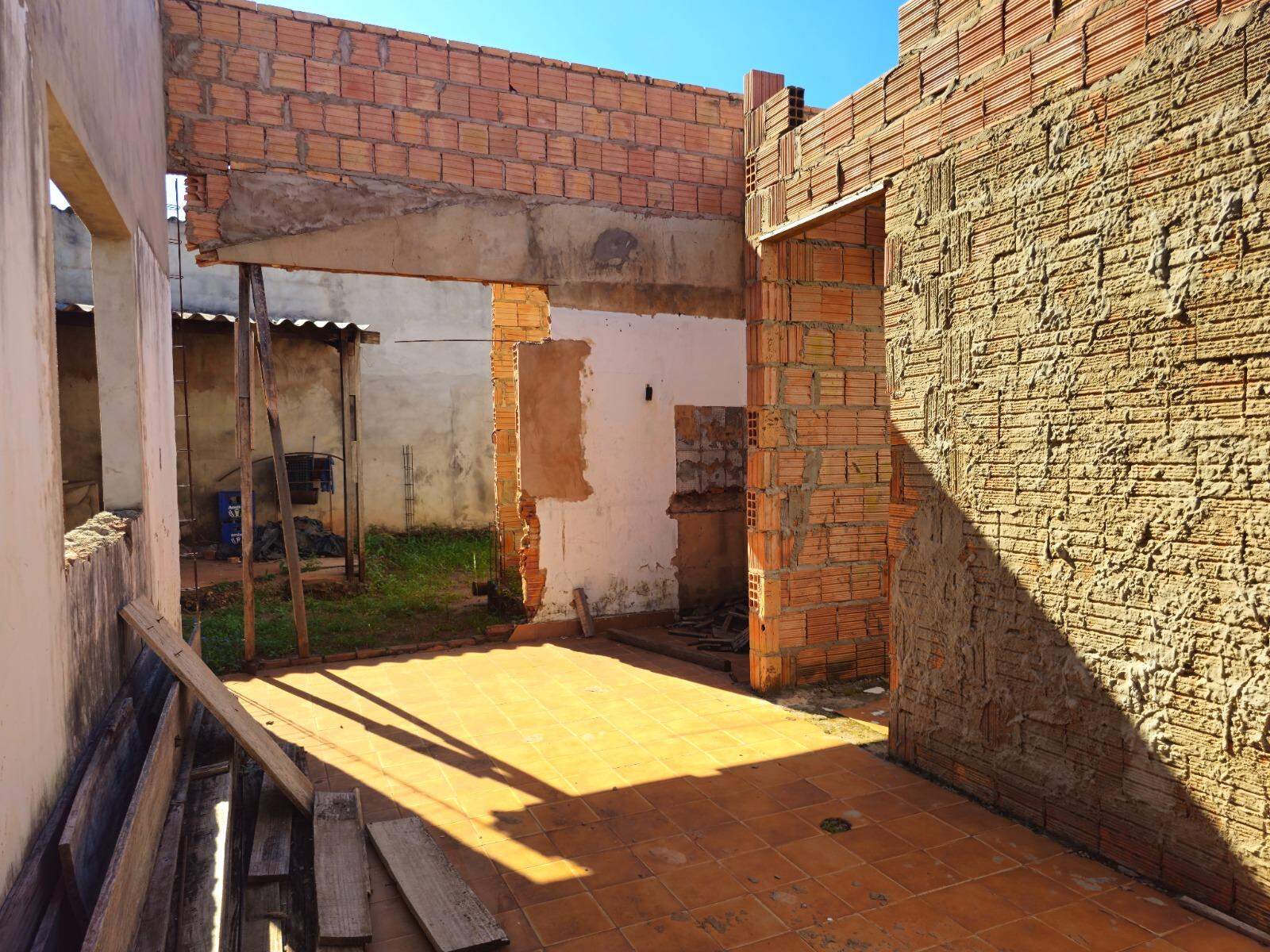 Casa Térrea à venda no Núcleo Habitacional Buriti: 