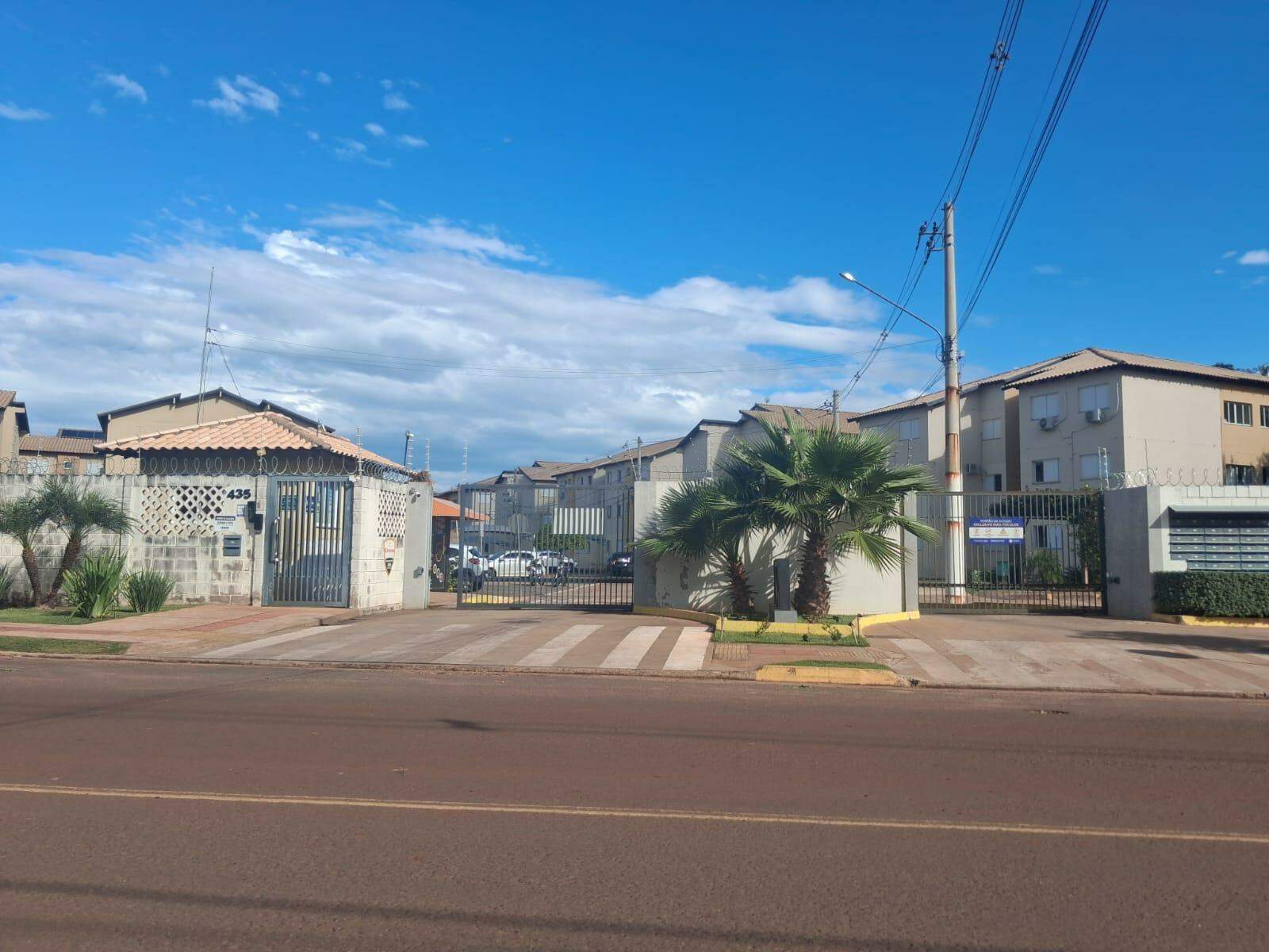 Apartamento para aluguel no Parque Residencial Rita Vieira: 