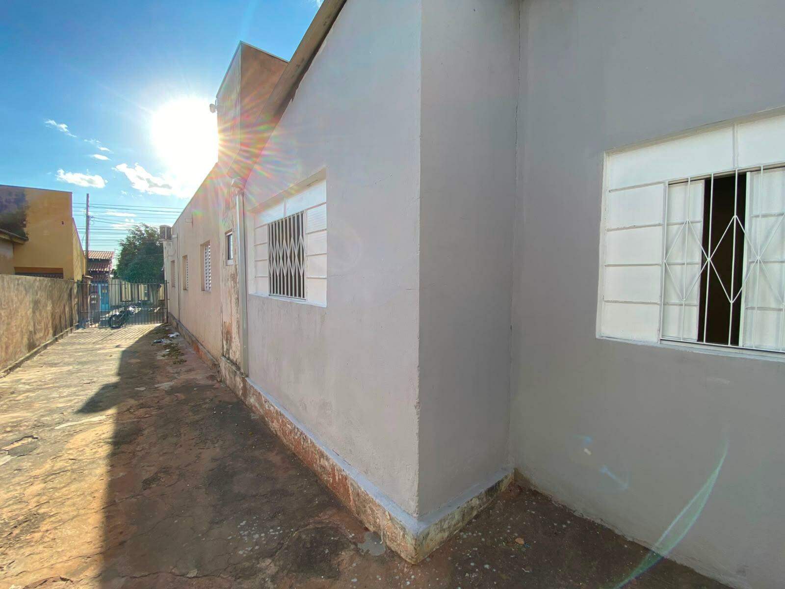 Casa de Condomínio para aluguel no Jardim Jóquei Club: 