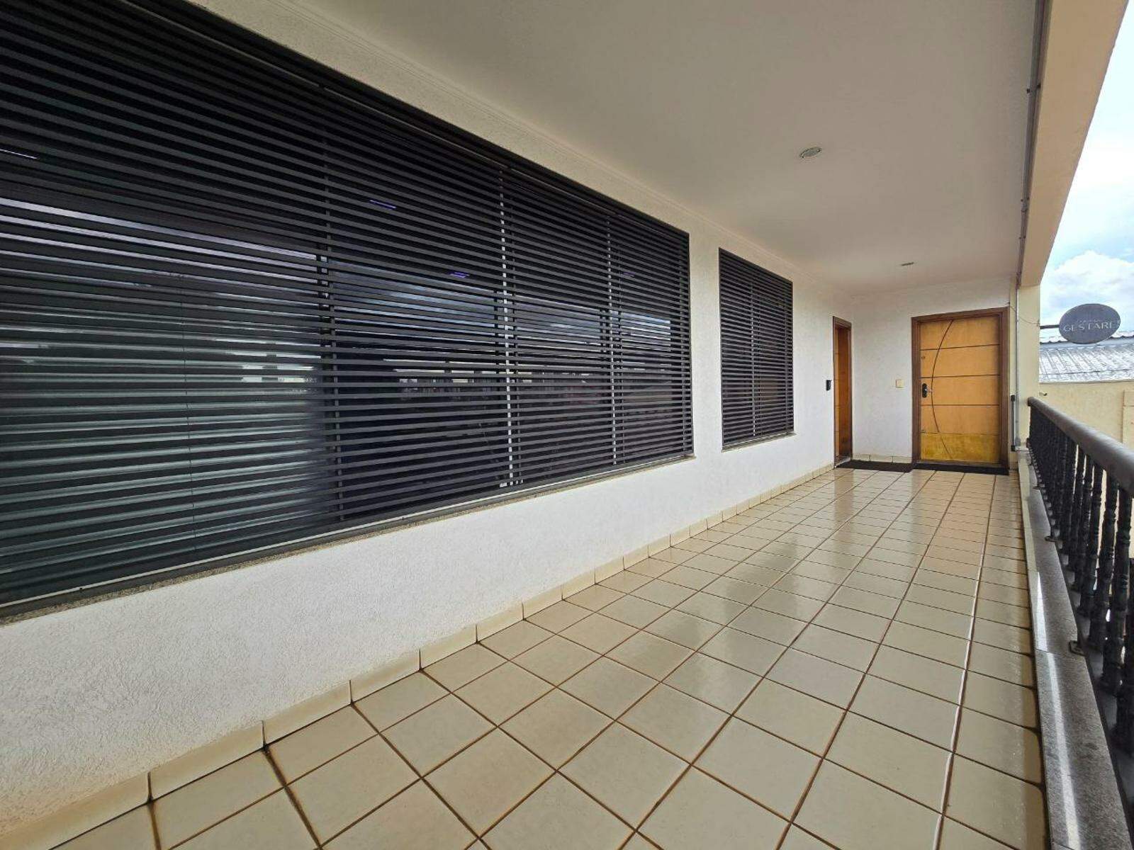Sala para aluguel no Centro: 