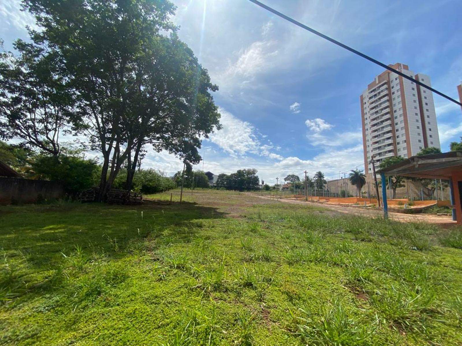 Área à venda no Itanhangá Park: 