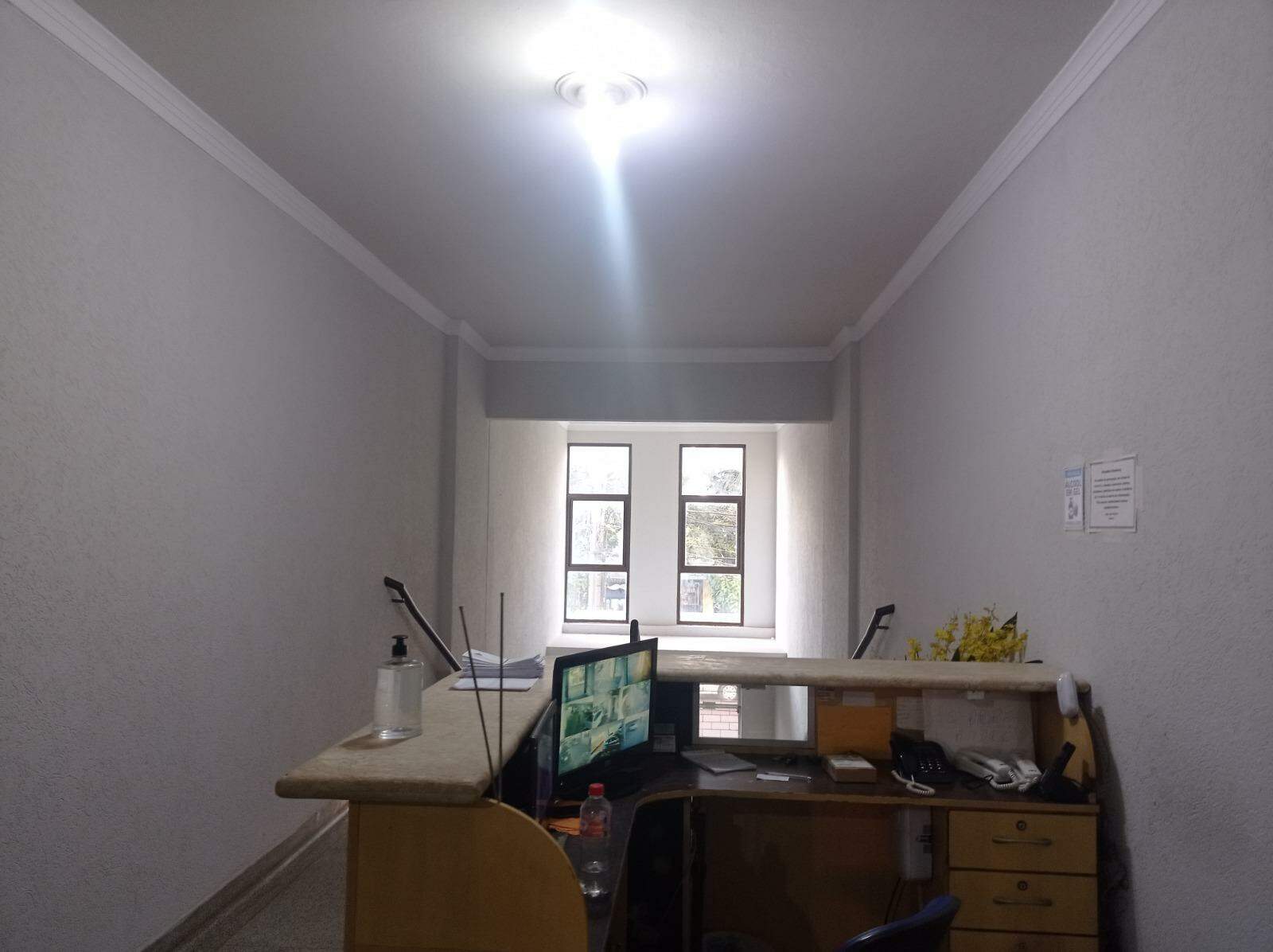 Sala à venda no Centro: 
