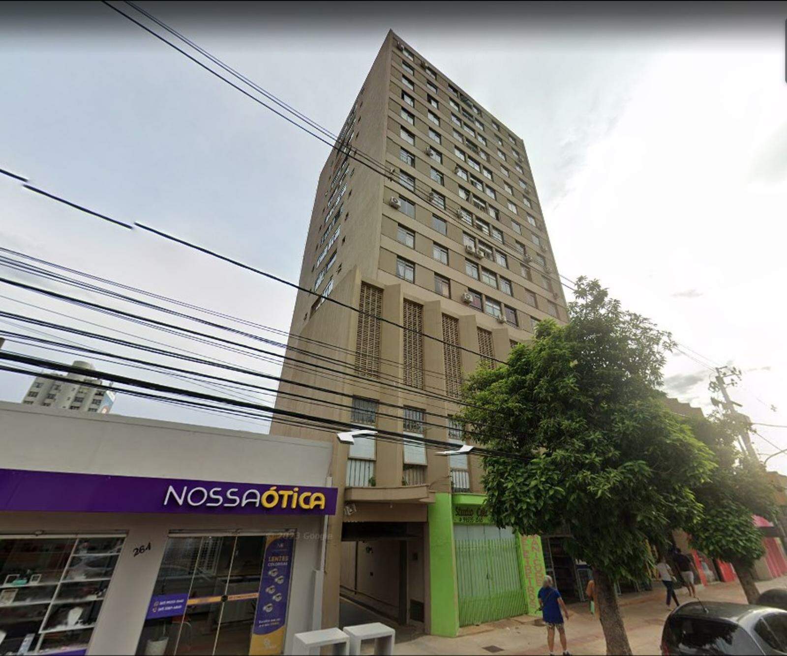 Sala à venda no Centro: 
