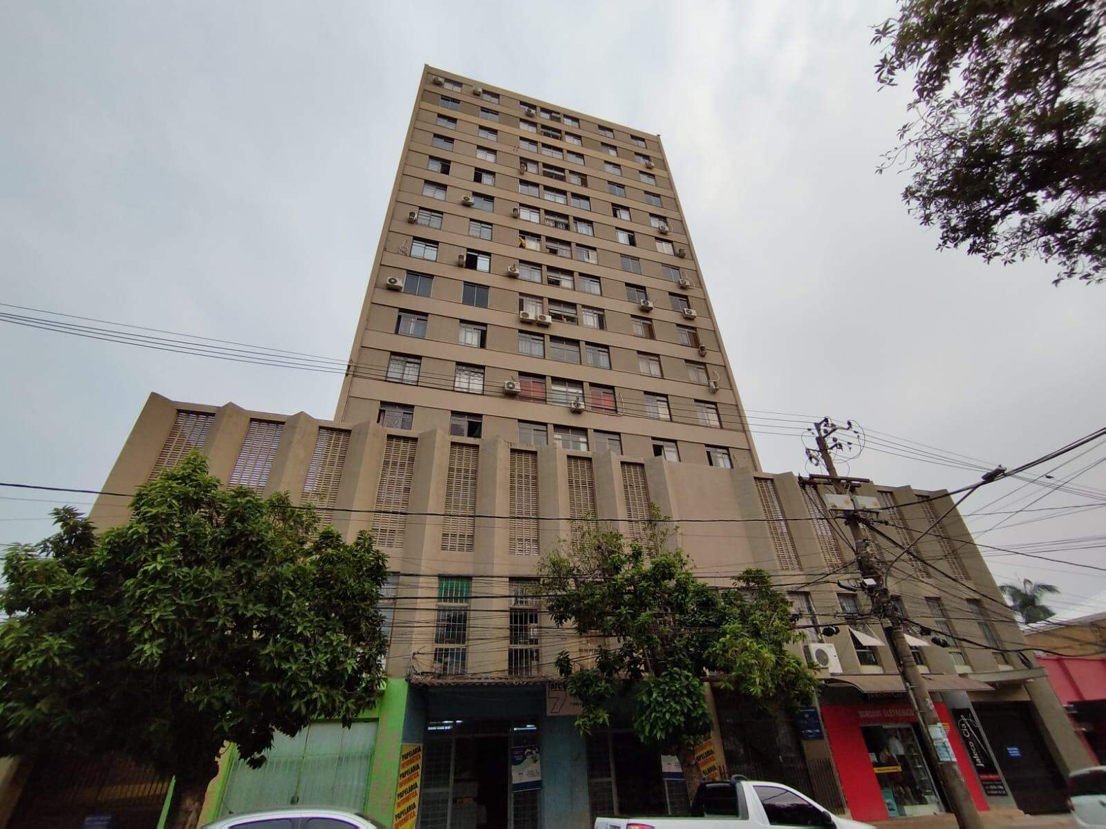 Sala à venda no Centro: 