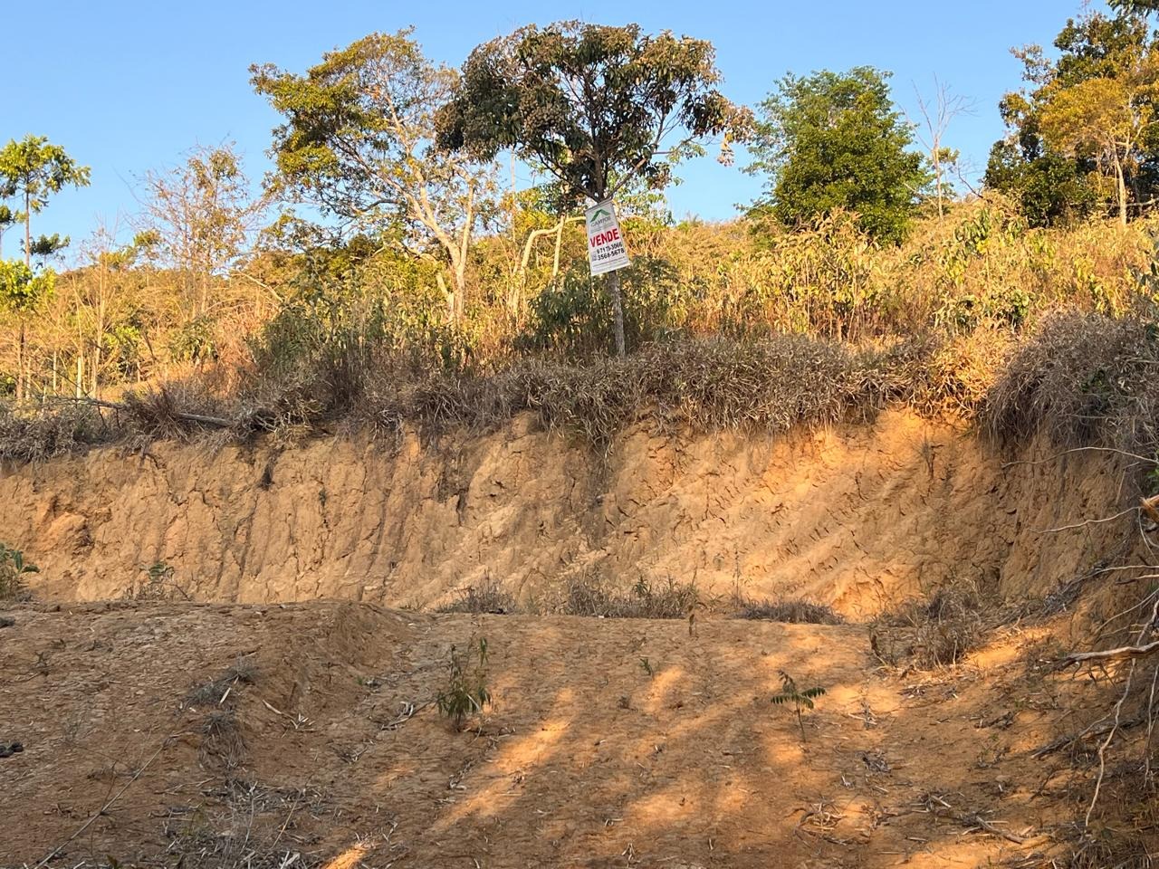 Lote à venda no Magalhães: 