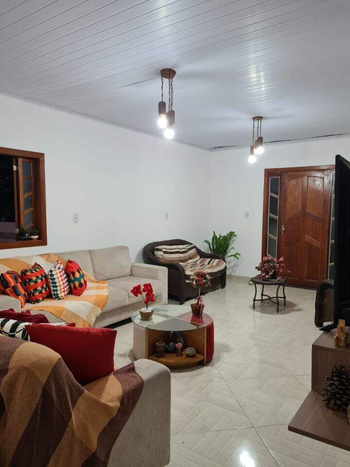 Casa à venda no Passagem De Mariana: 