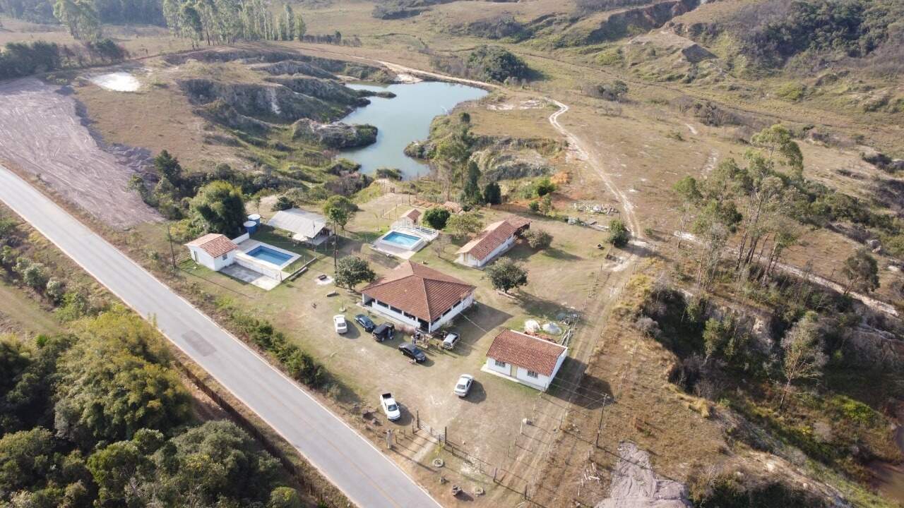 Sítio à venda no Zona Rural: 