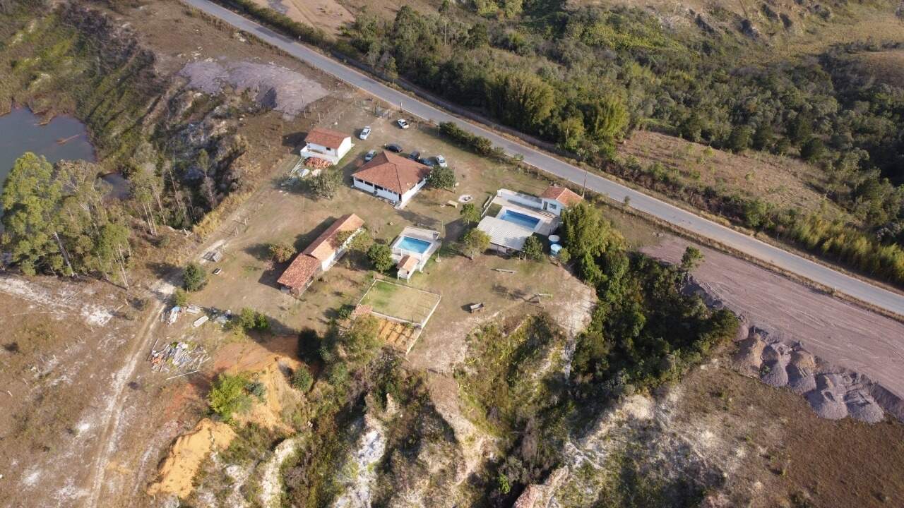 Sítio à venda no Zona Rural: 